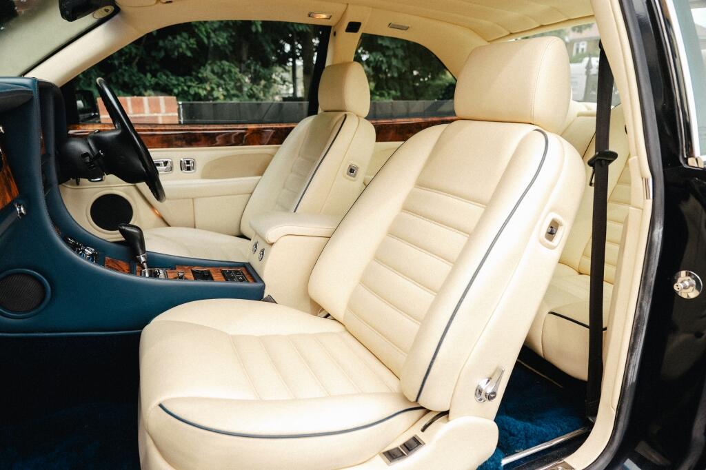 Bentley Continental view 10