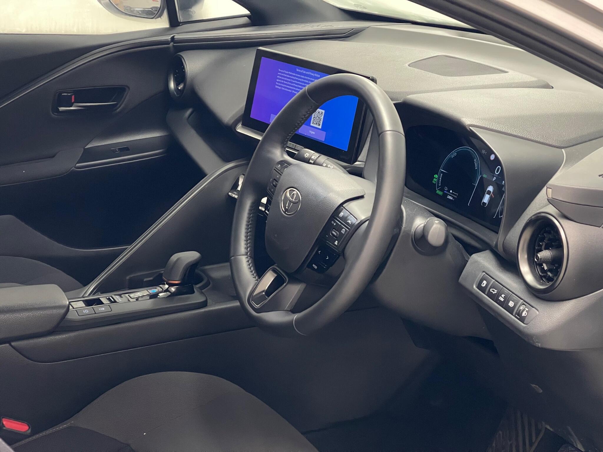 Toyota C-HR view 7