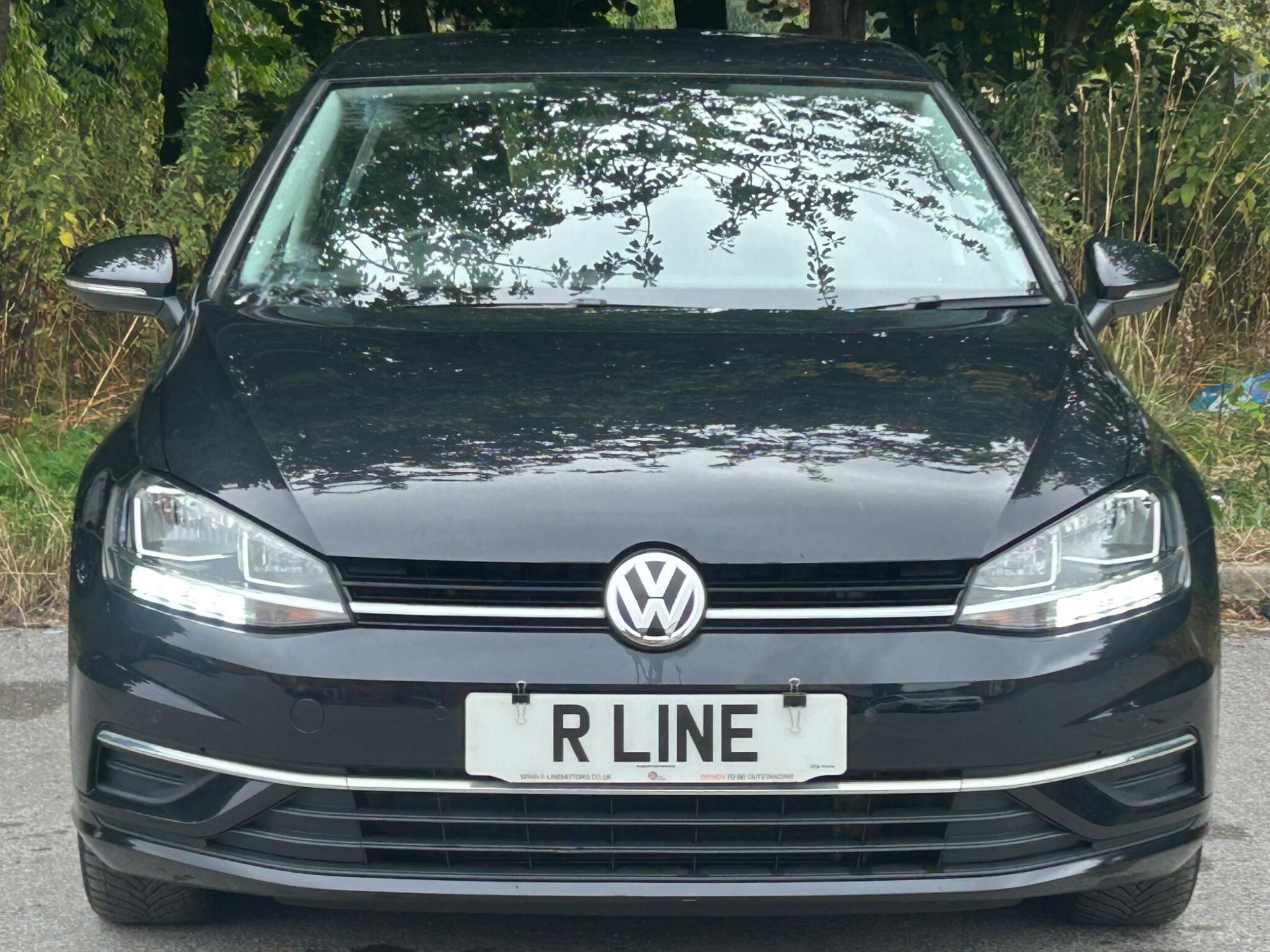 Volkswagen Golf view 5