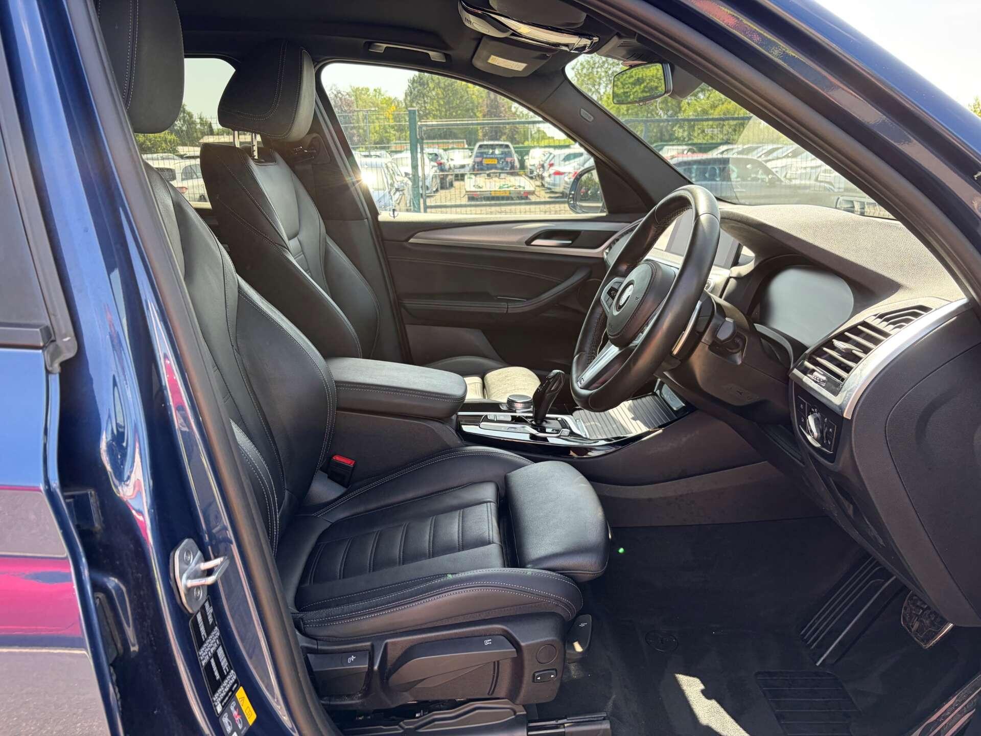 BMW X3 view 37