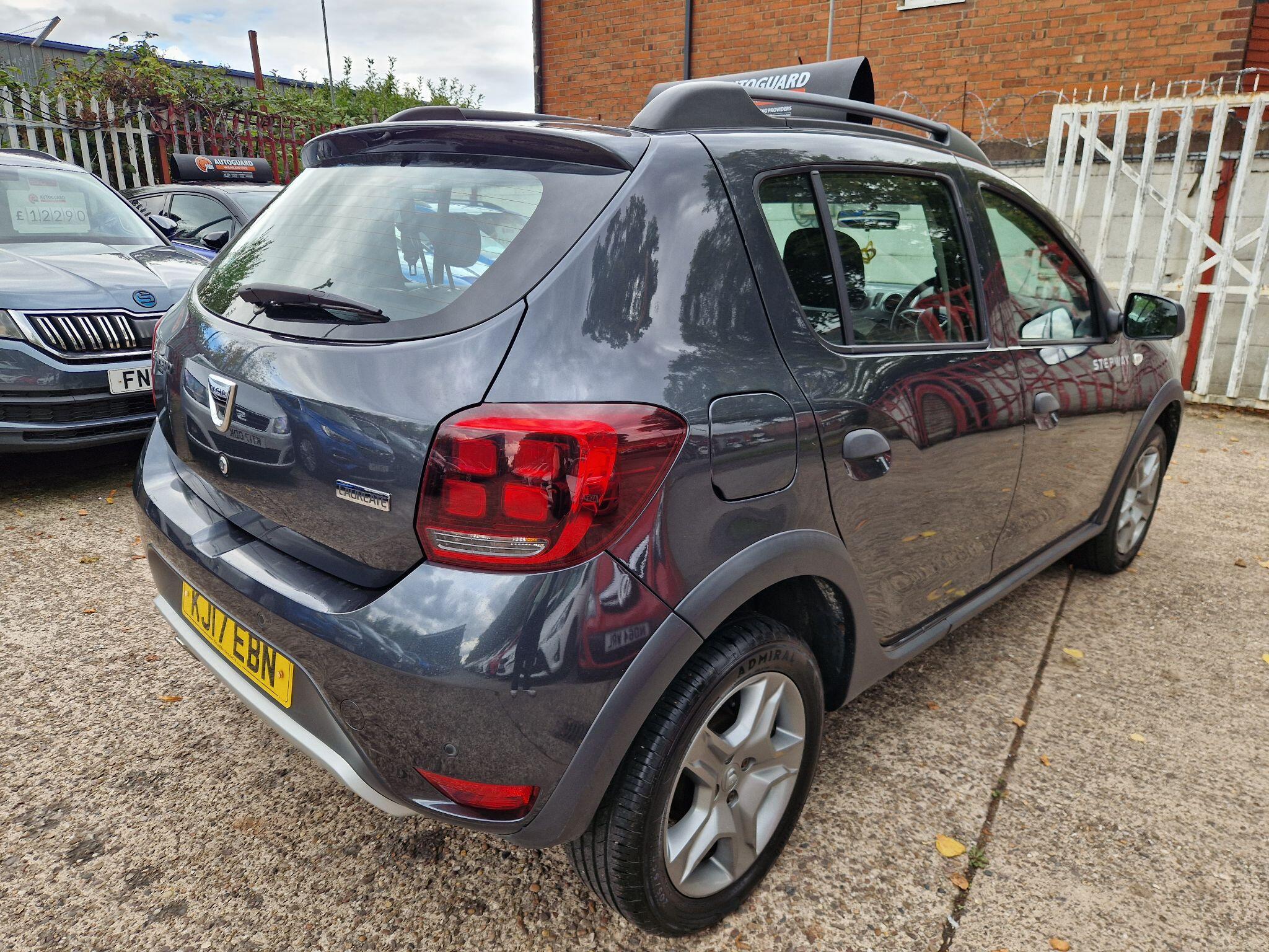 Dacia Sandero Stepway view 7
