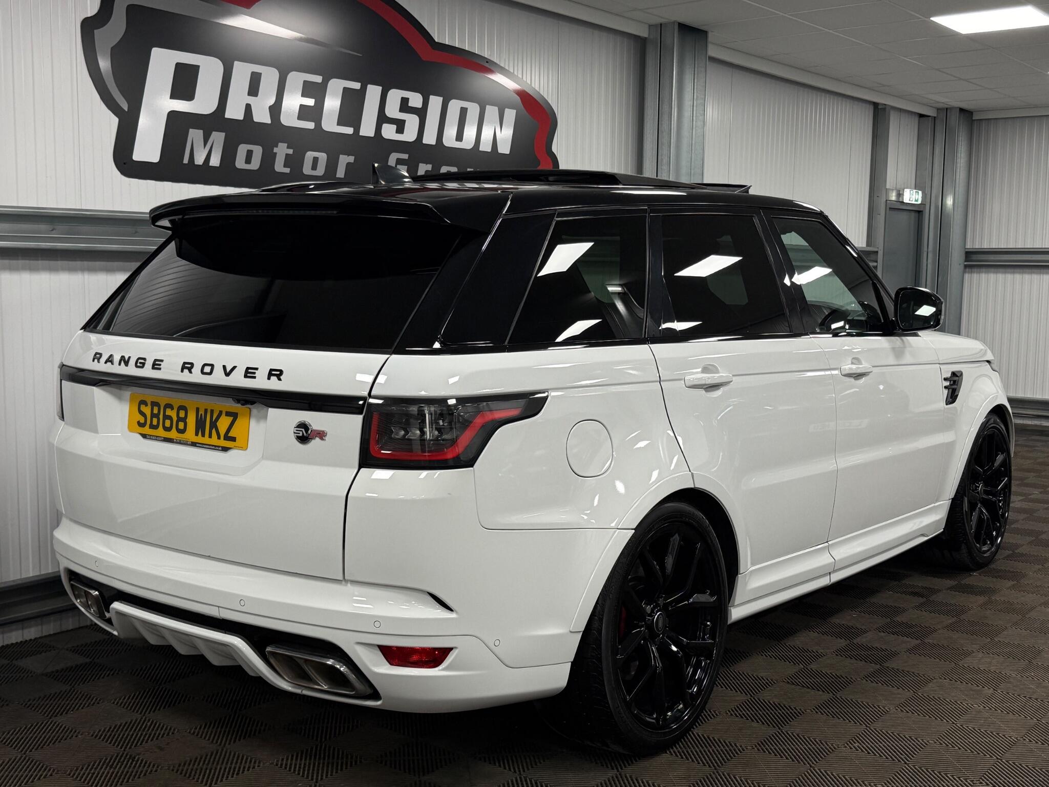 Land Rover Range Rover Sport view 13