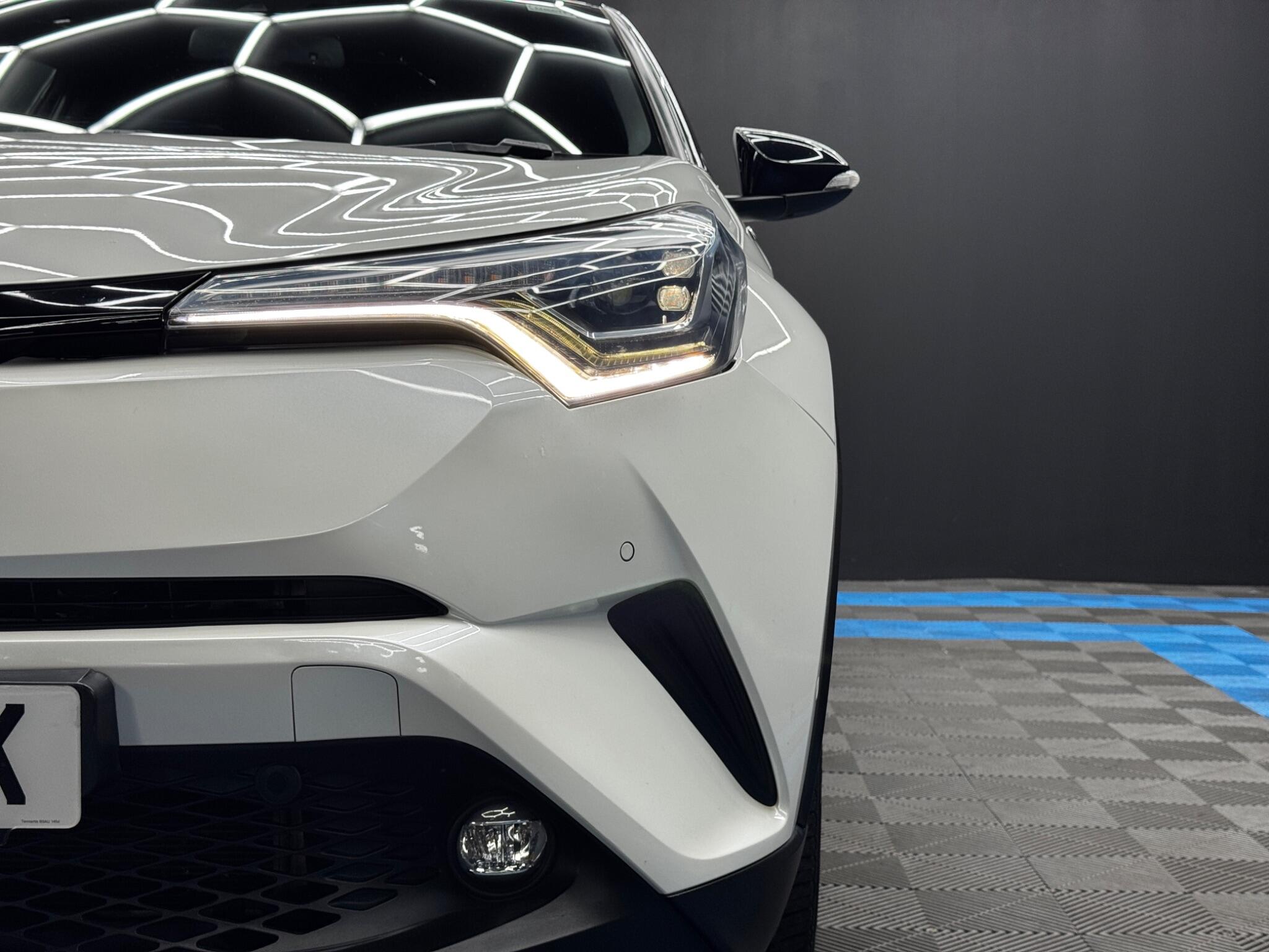 Toyota C-HR view 41