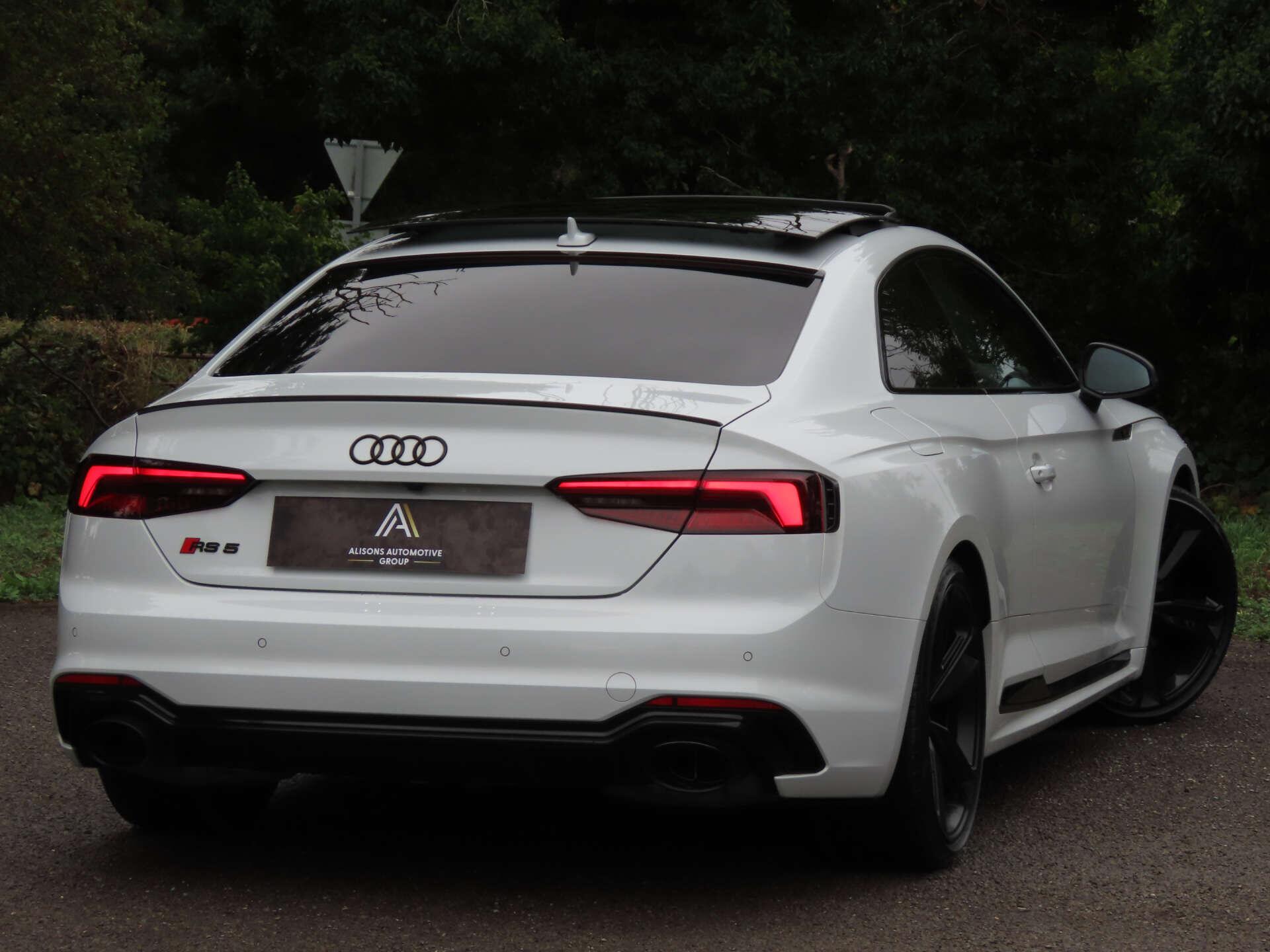 Audi RS5 view 5