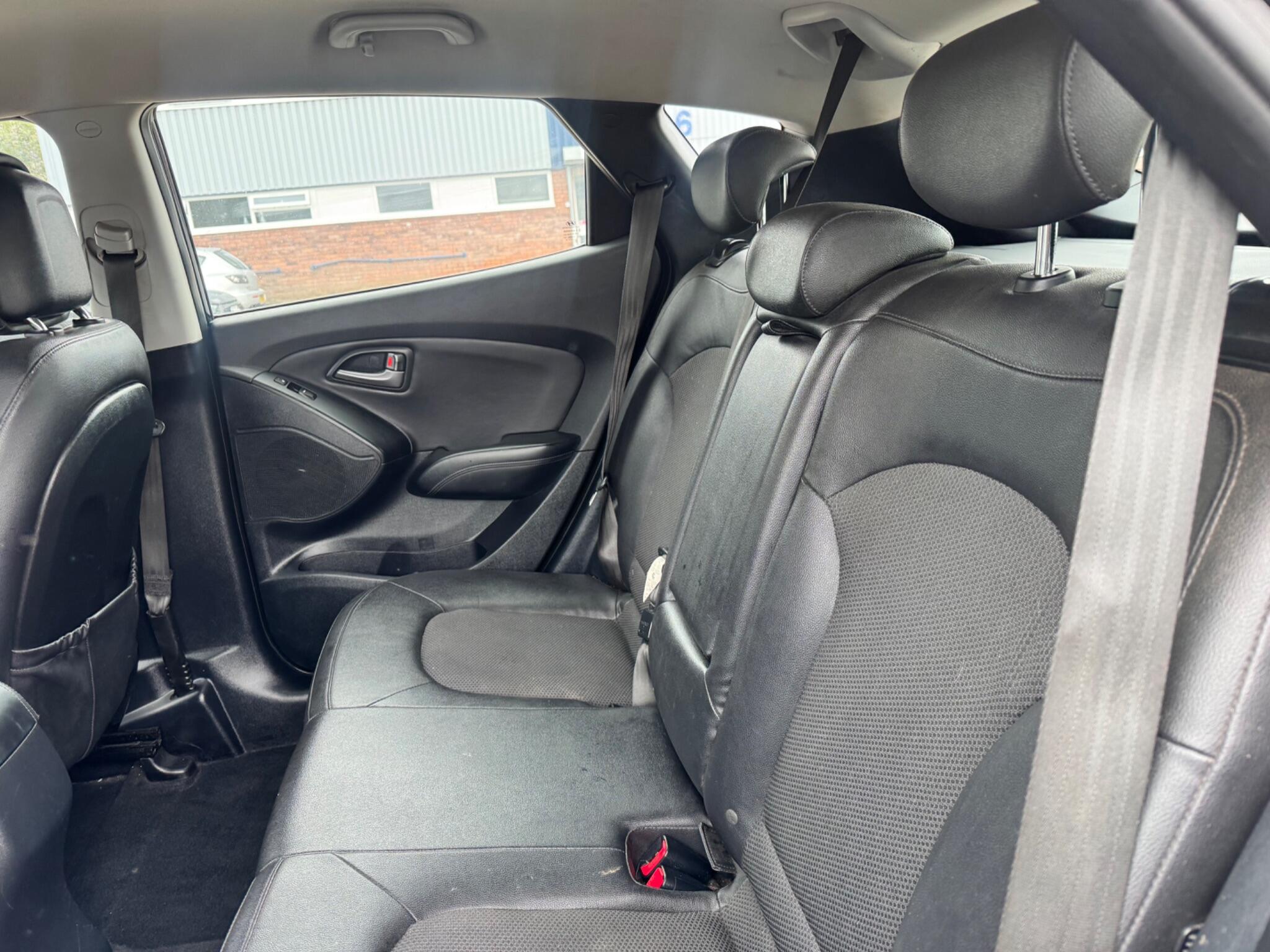Hyundai ix35 view 48