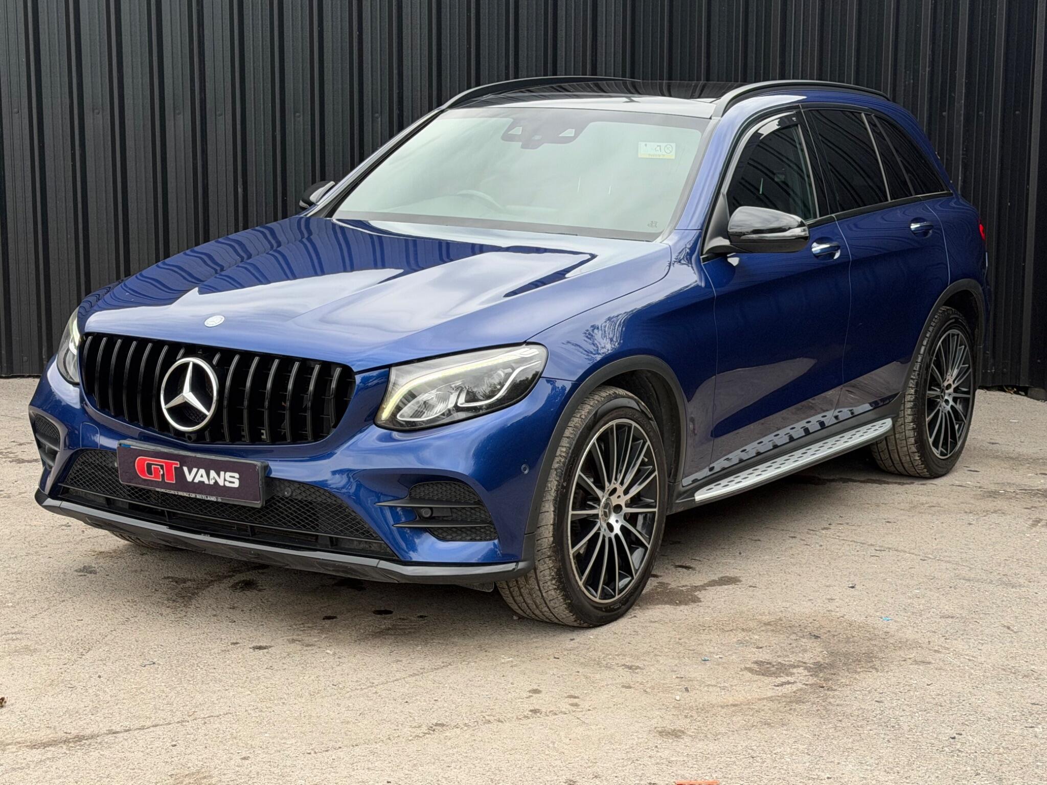 Mercedes-Benz GLC view 32