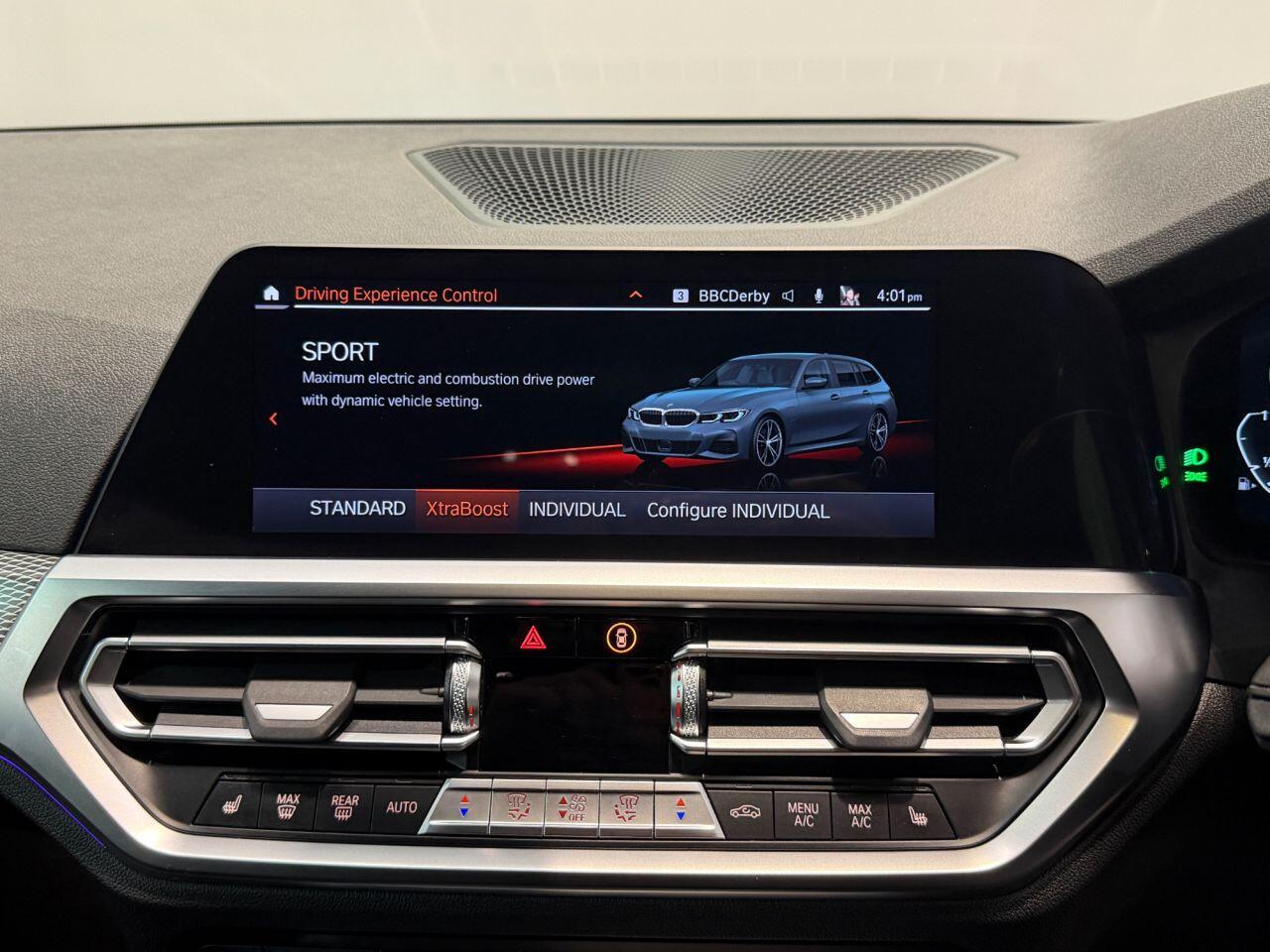 BMW 3 Series view 19