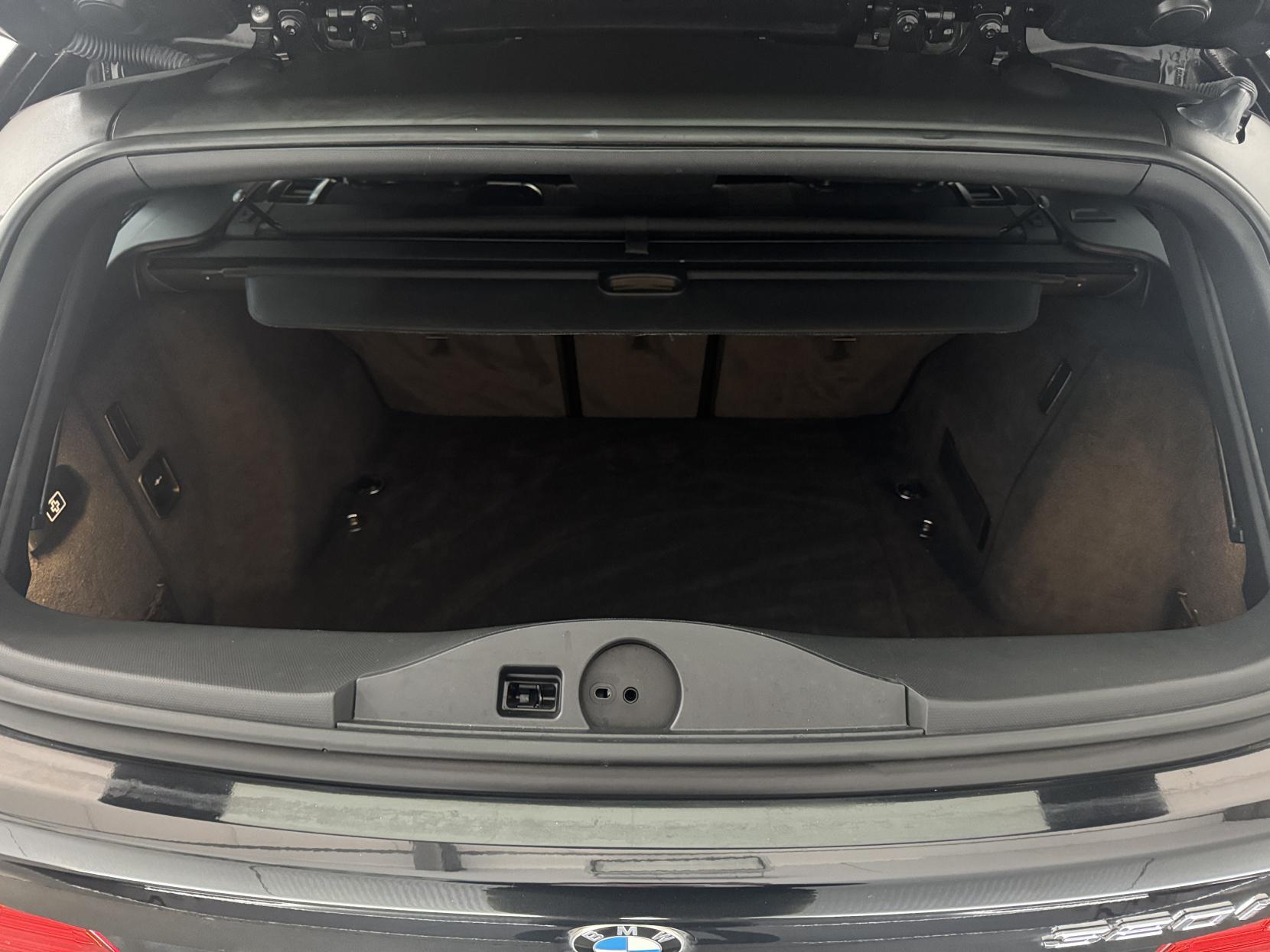 BMW 3 Series view 81