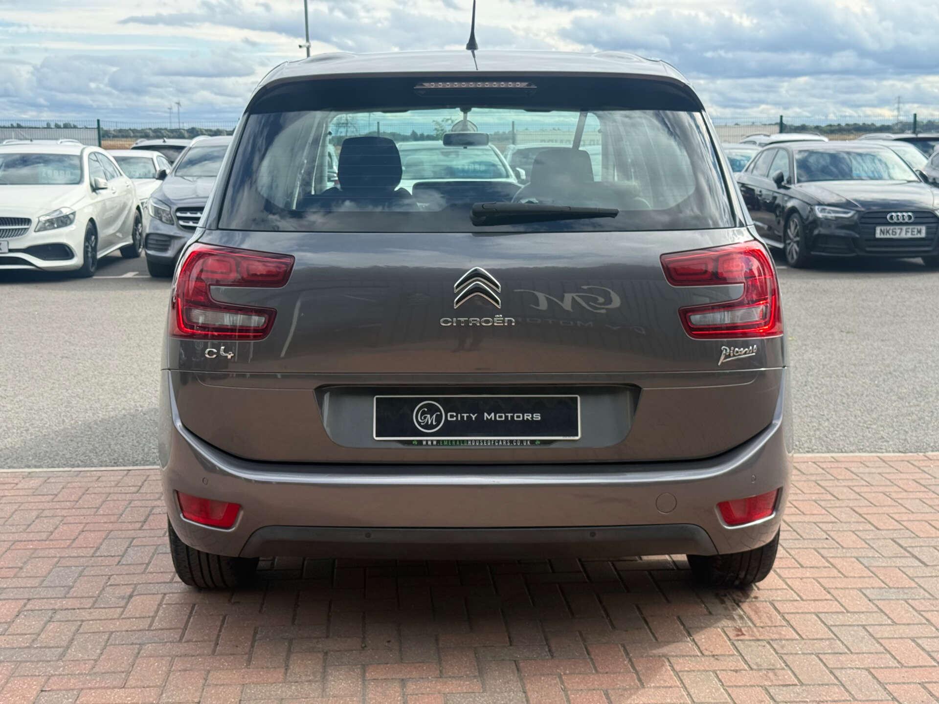 Citroen Grand C4 Picasso view 23