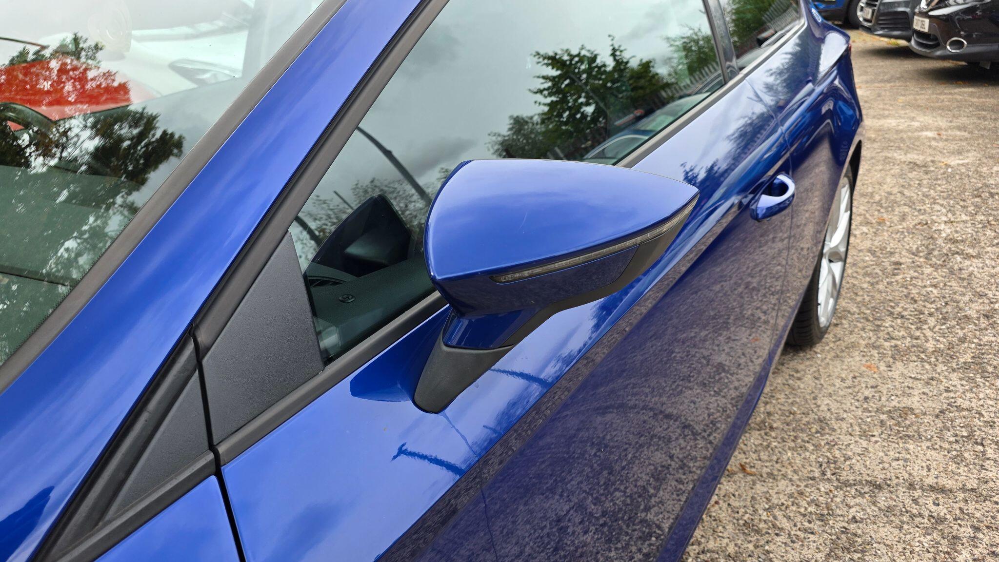 Seat Leon Leon view 9
