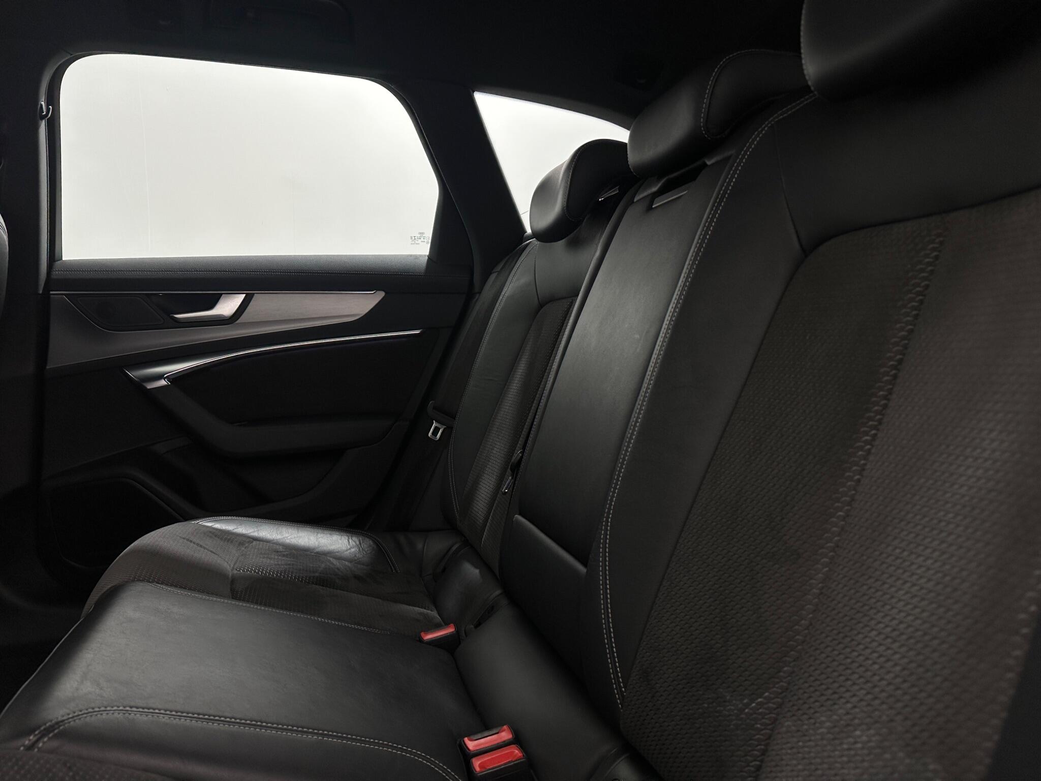 Audi A6 Avant view 40