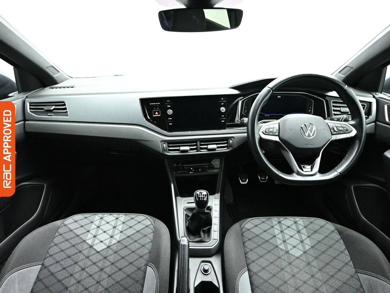 Volkswagen Taigo view 2