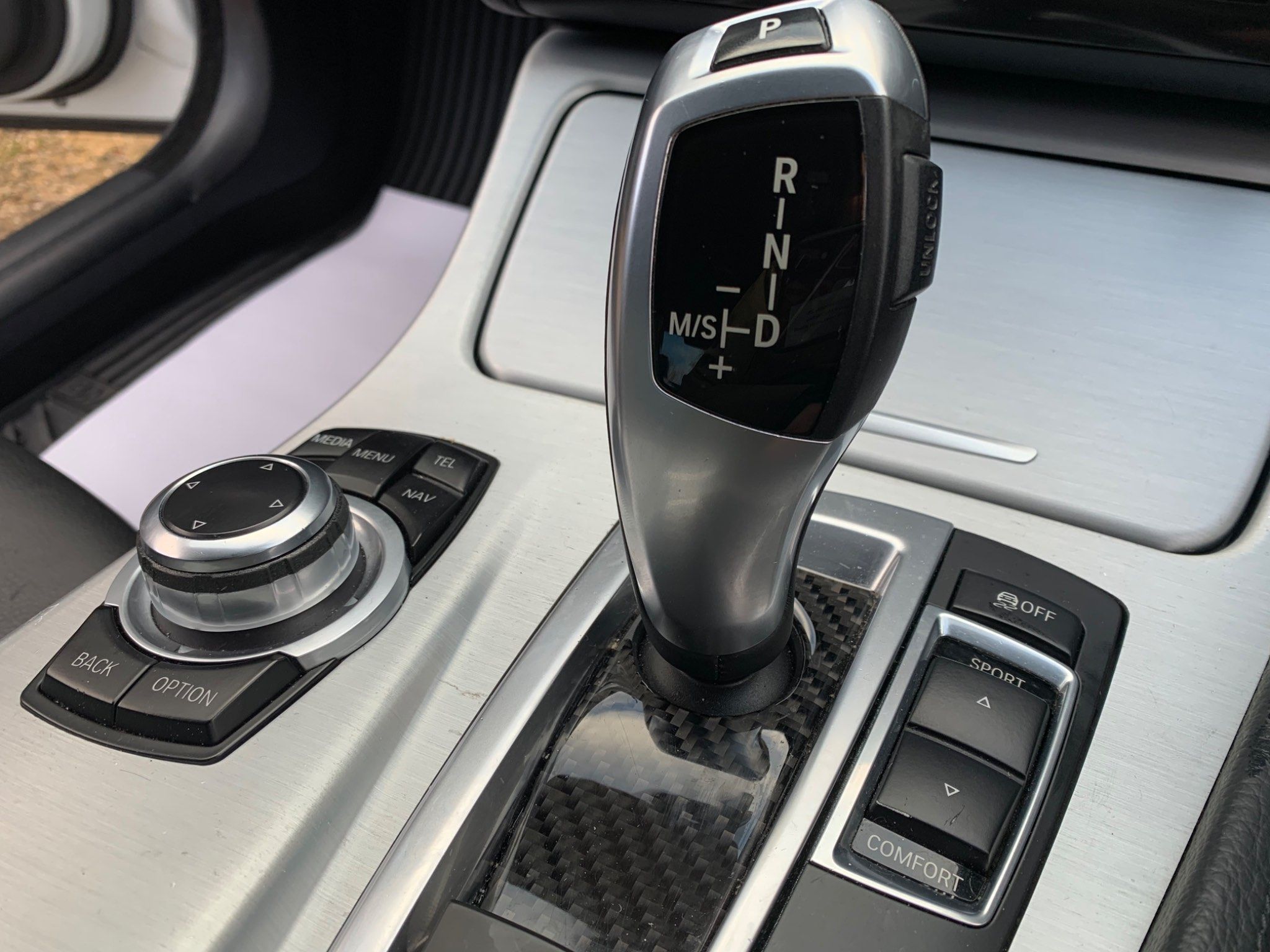 BMW 5 Series view 27