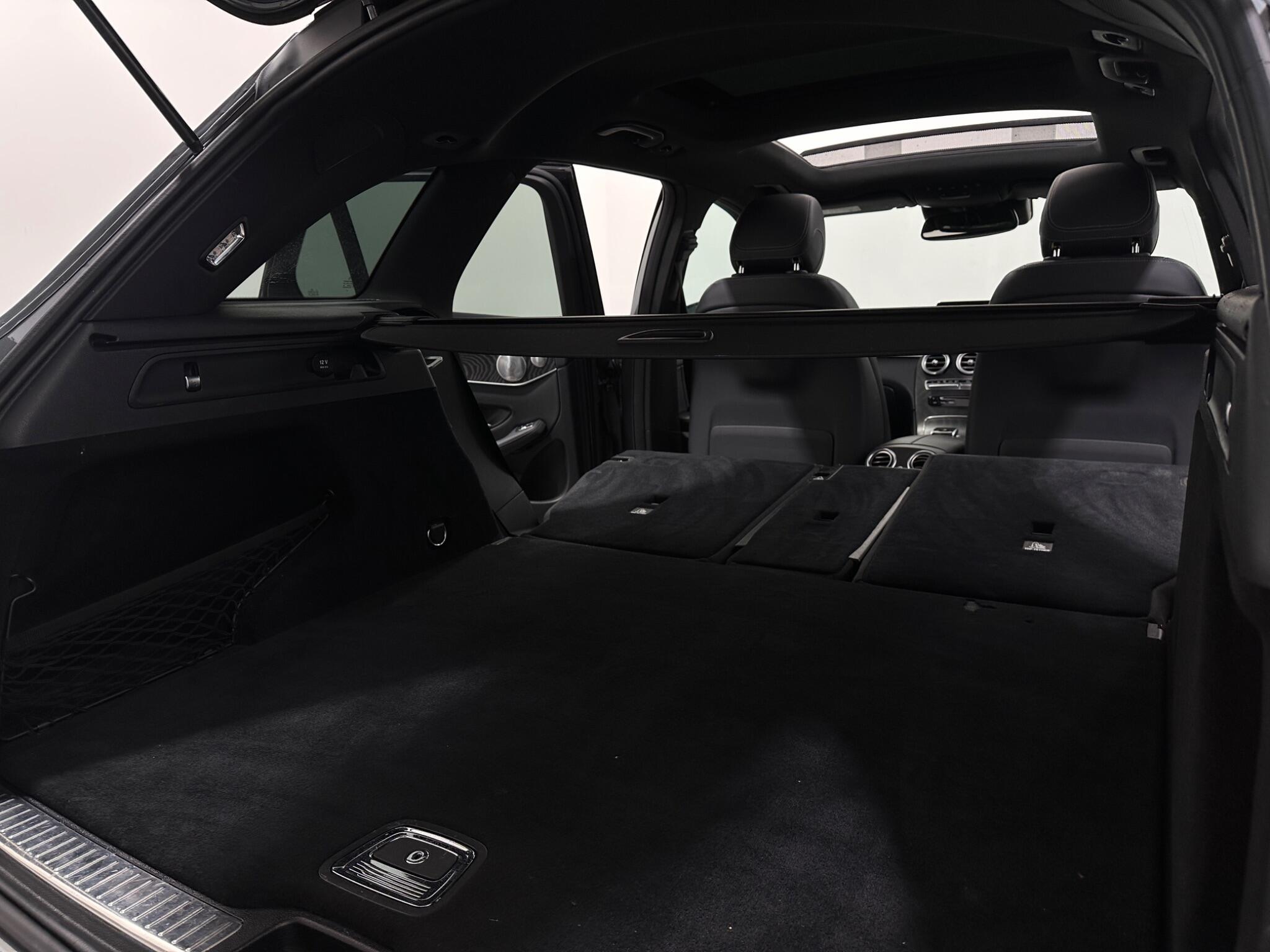 Mercedes-Benz GLC view 45