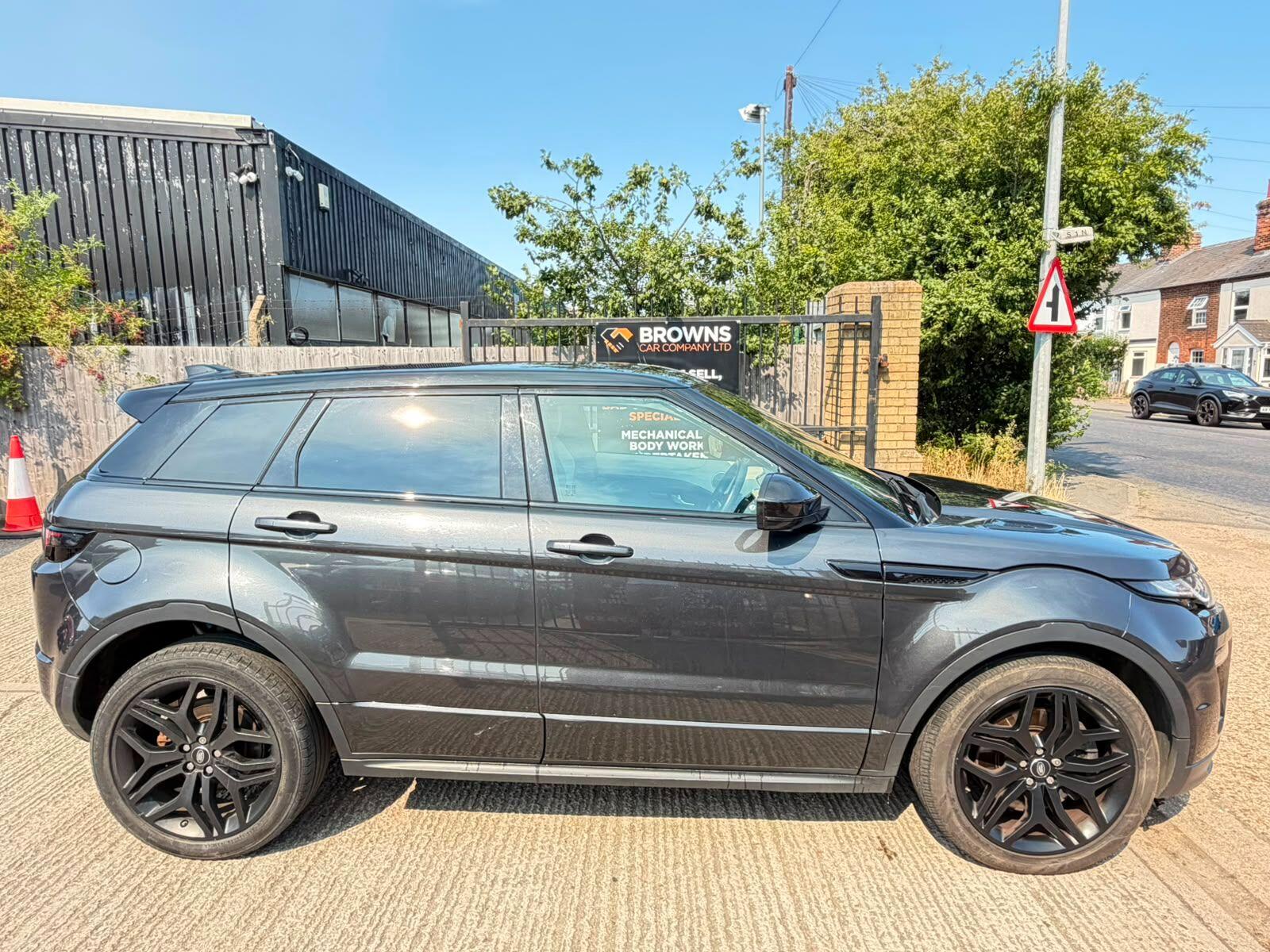 Land Rover Range Rover Evoque view 7