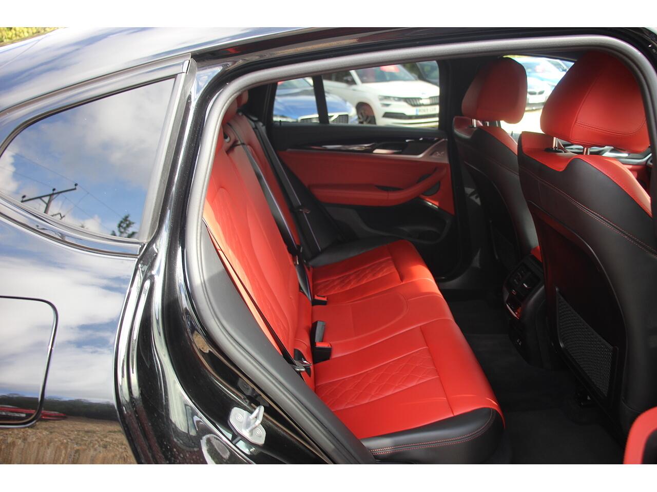BMW X4 view 18