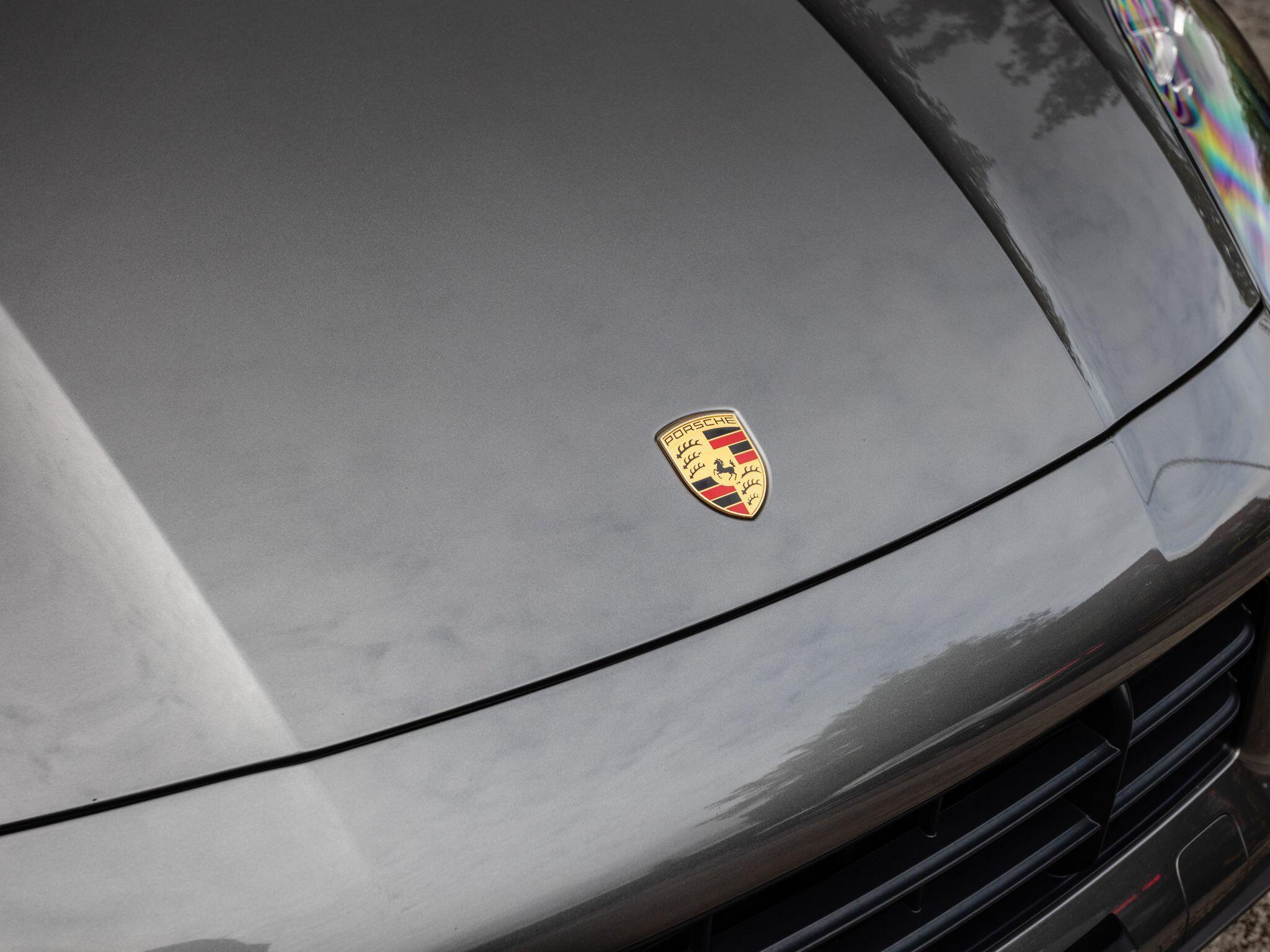 Porsche Cayenne view 30