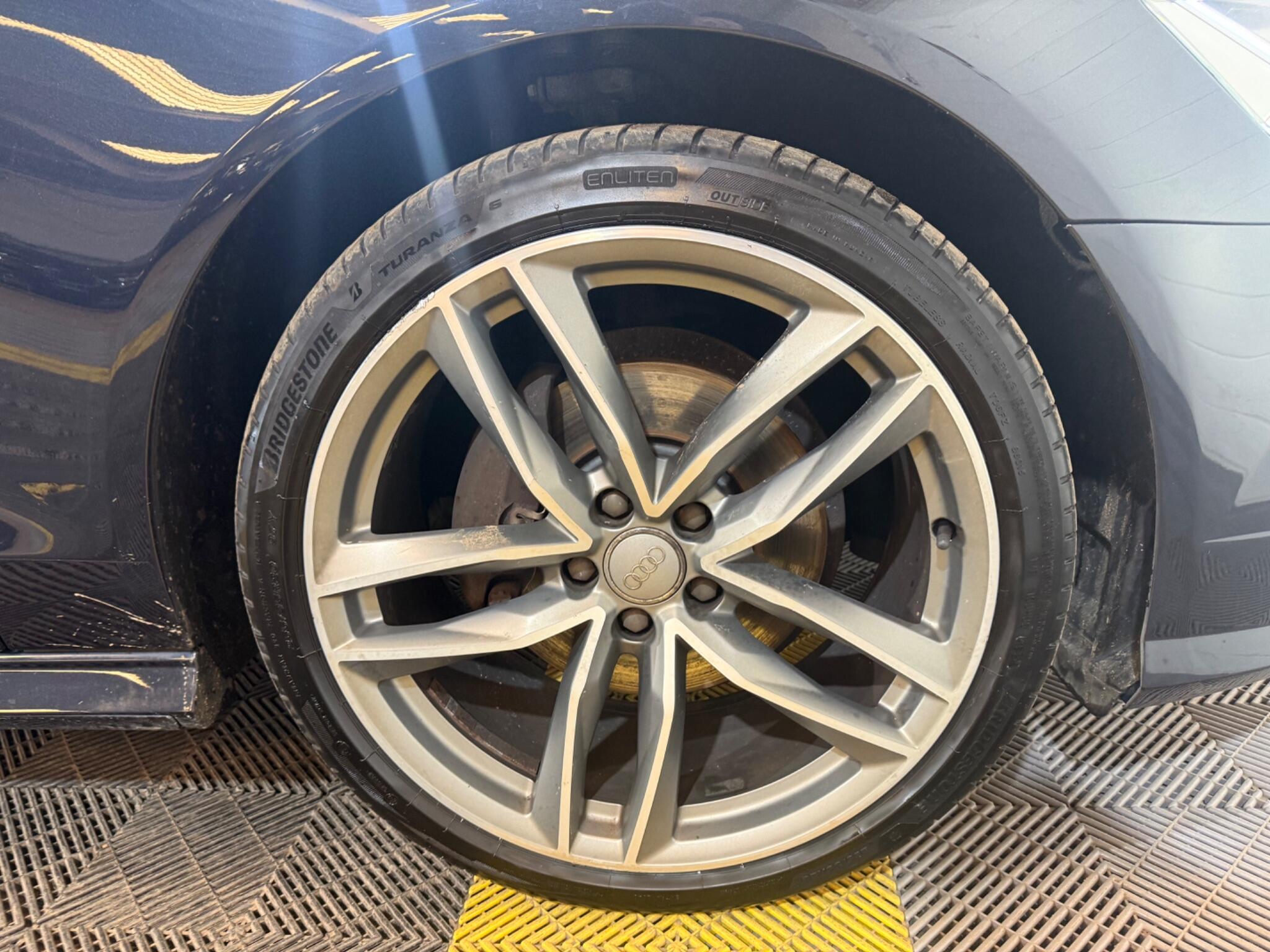 Audi A6 Avant view 46