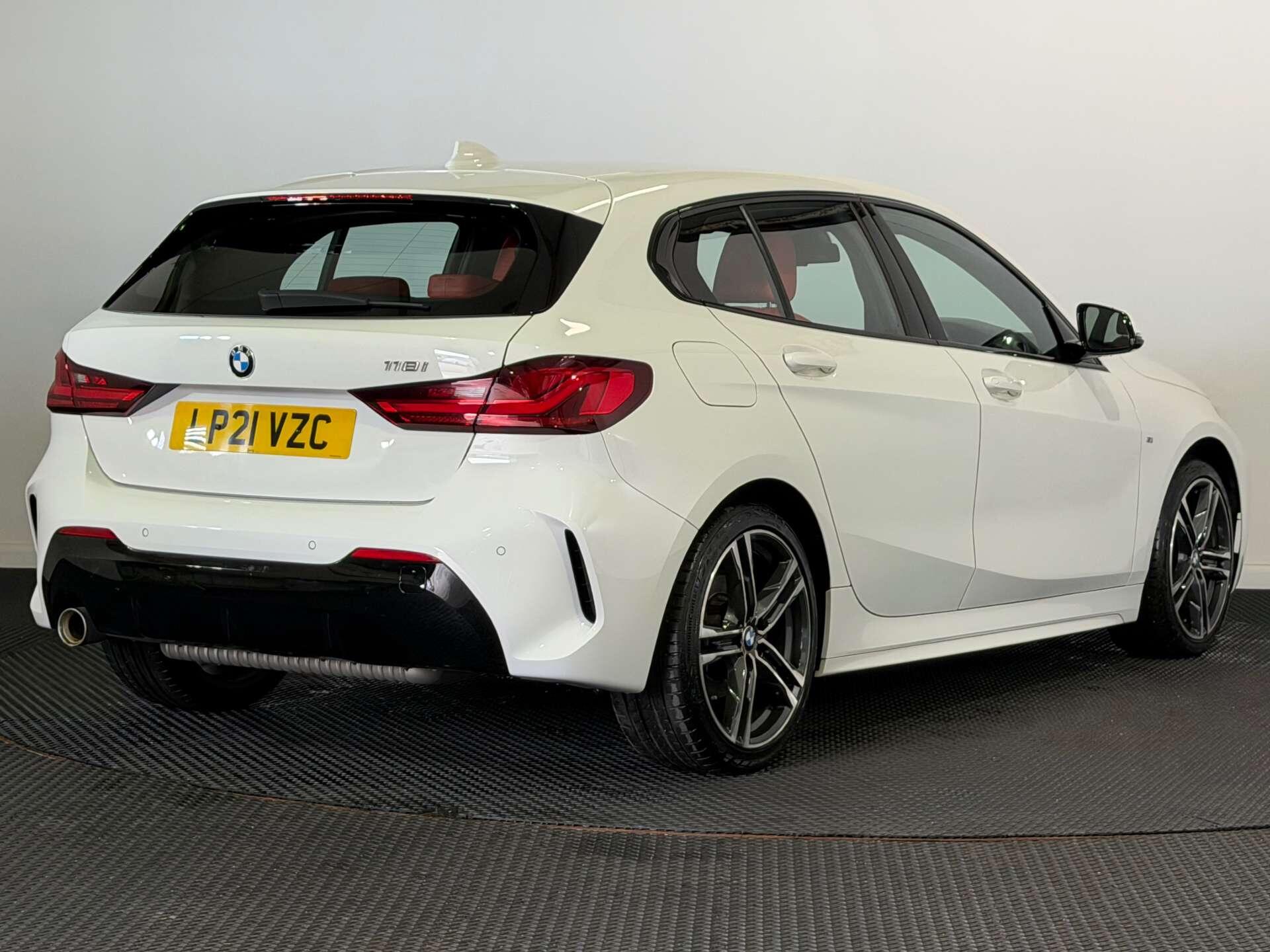BMW 1 Series view 7