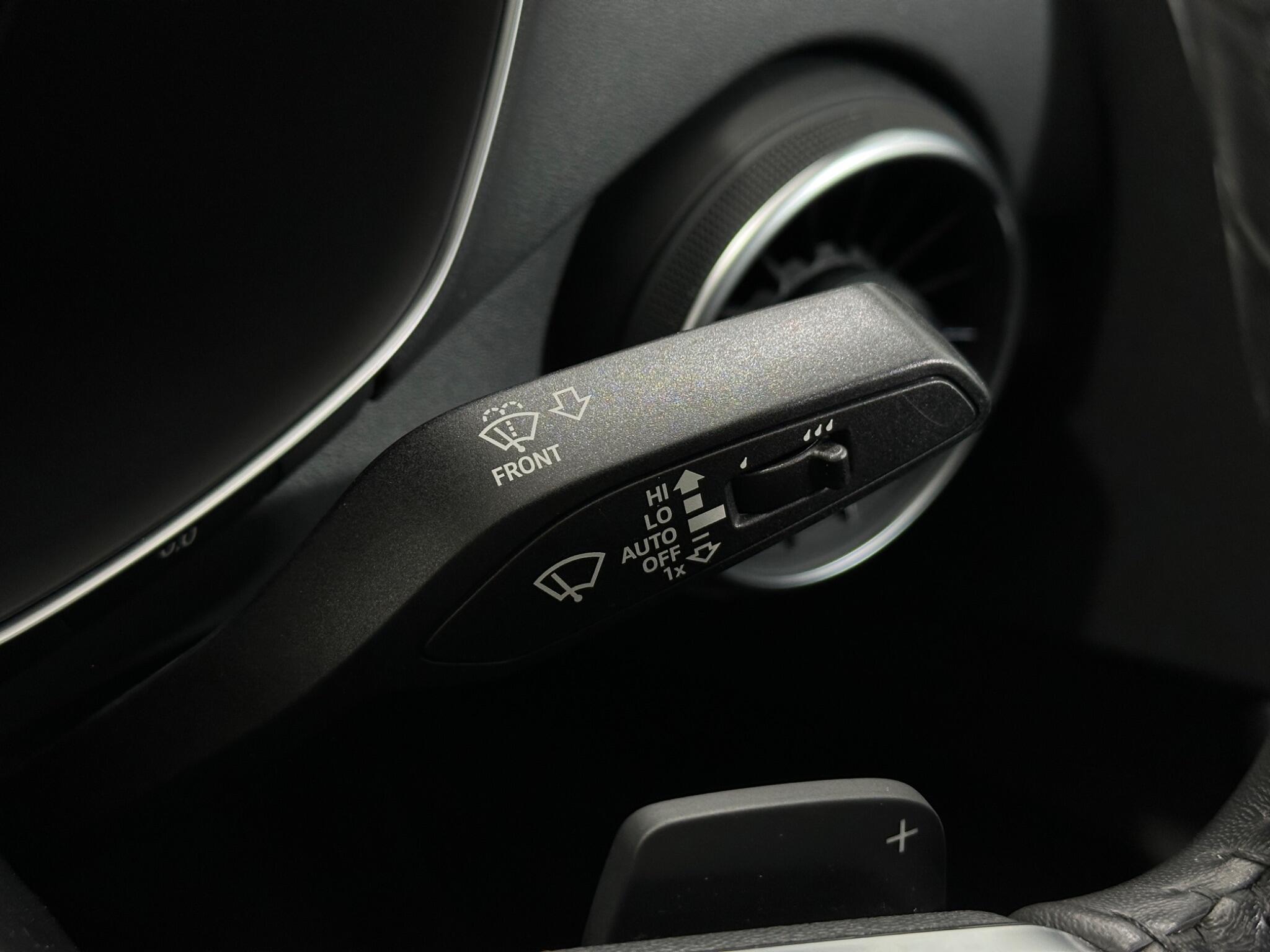 Audi TT view 16