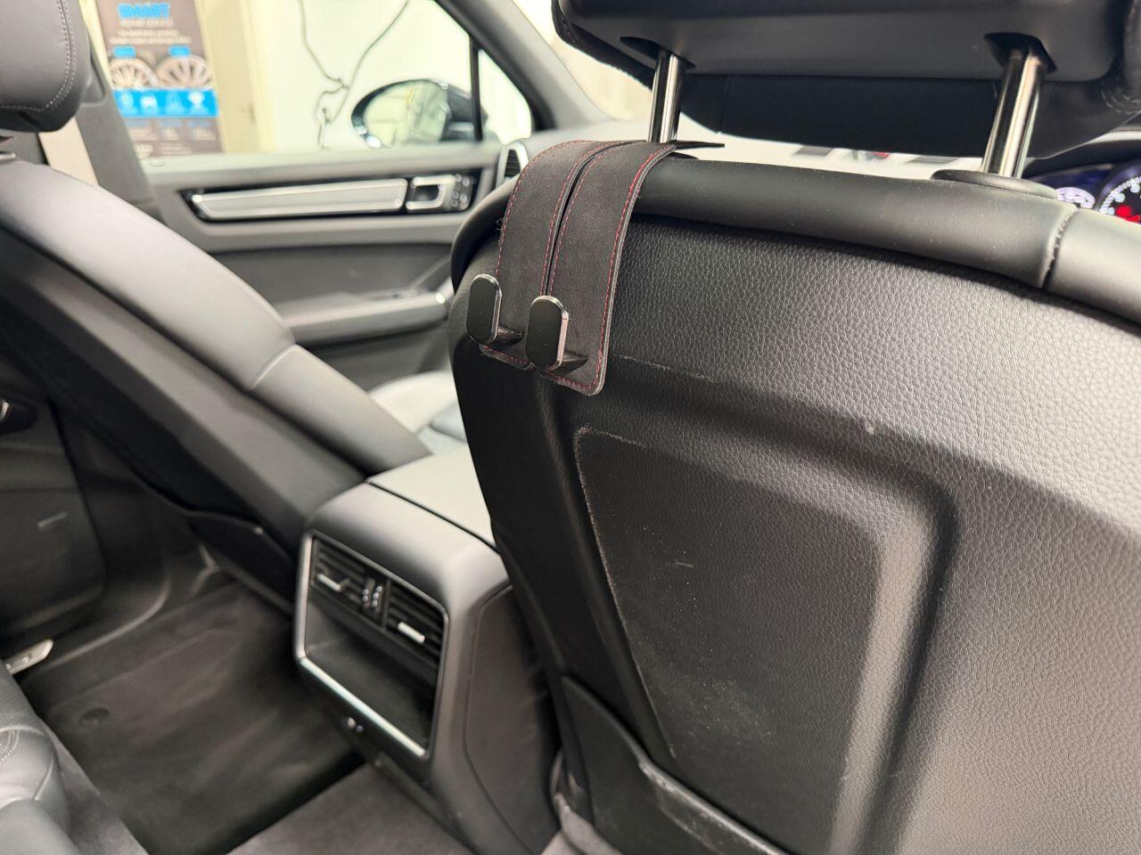 Porsche Cayenne view 28