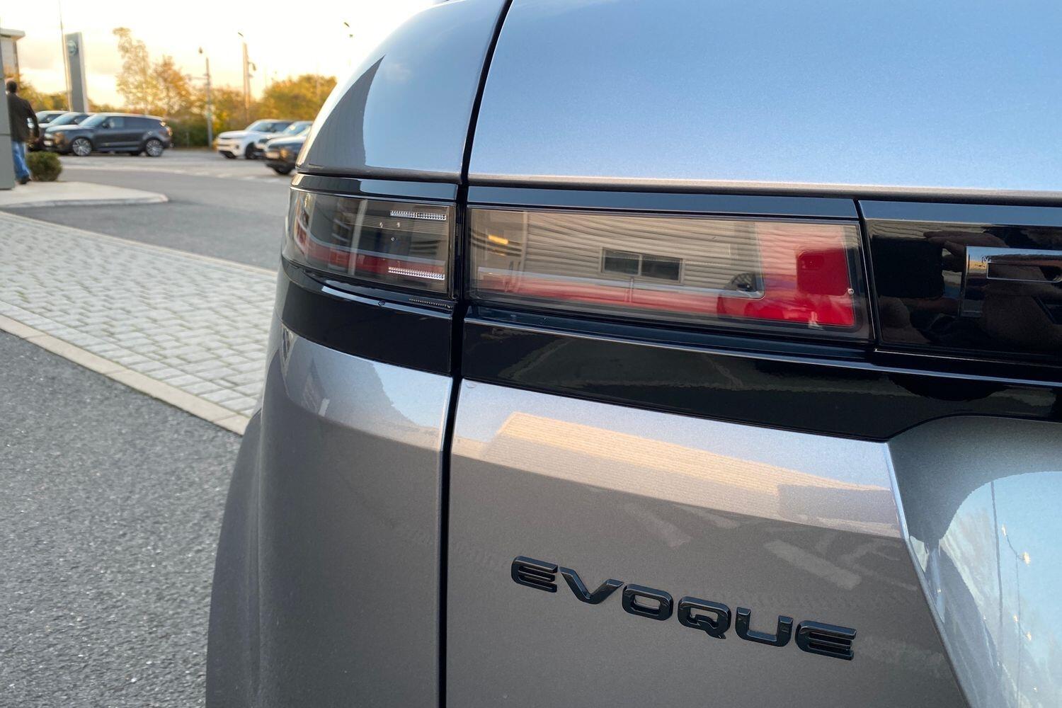 Land Rover Range Rover Evoque view 35