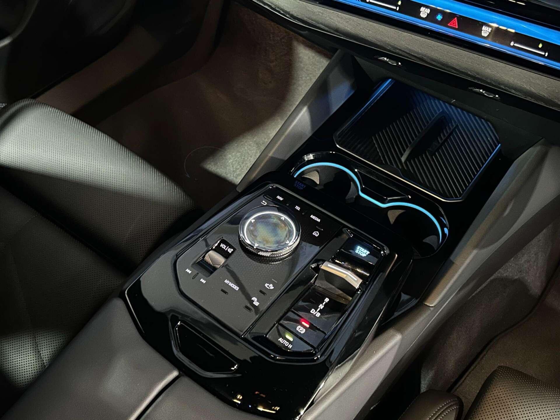 BMW I5 view 23