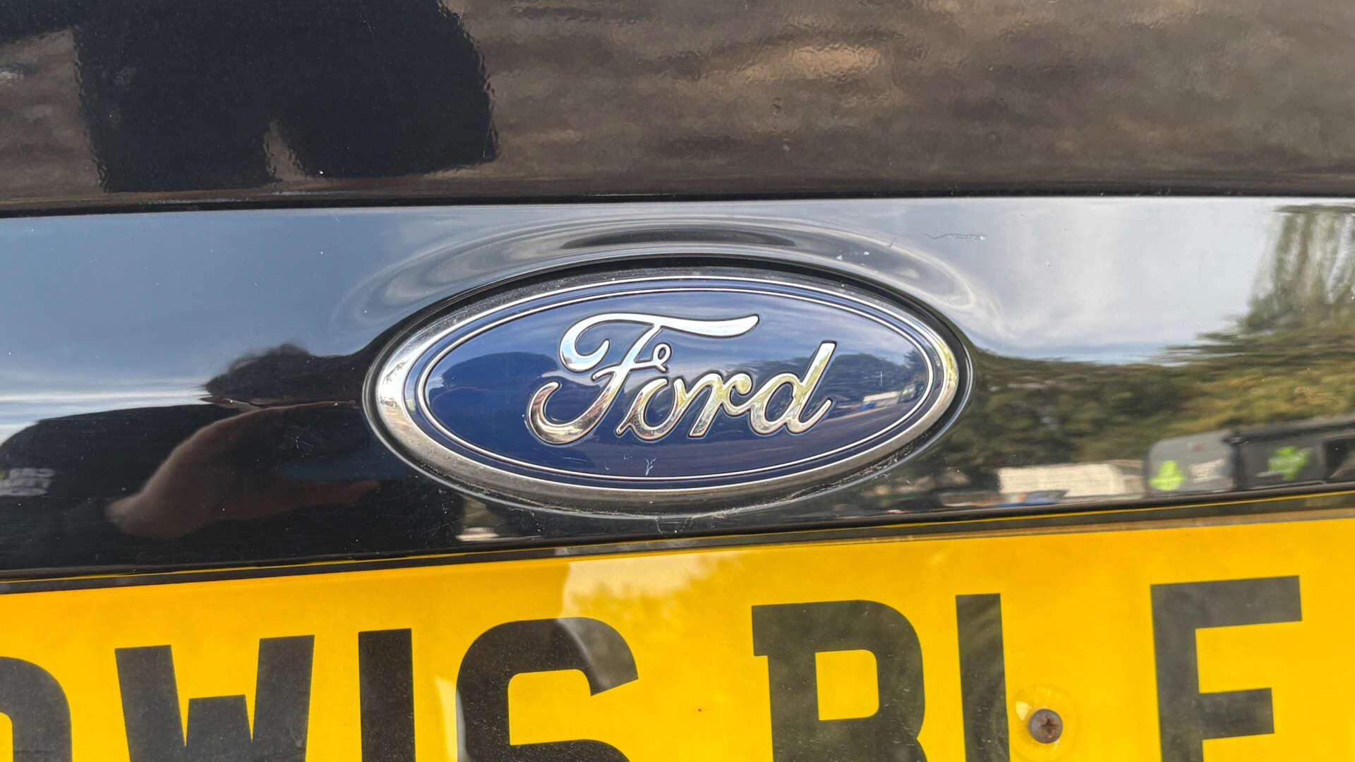 Ford Kuga view 43