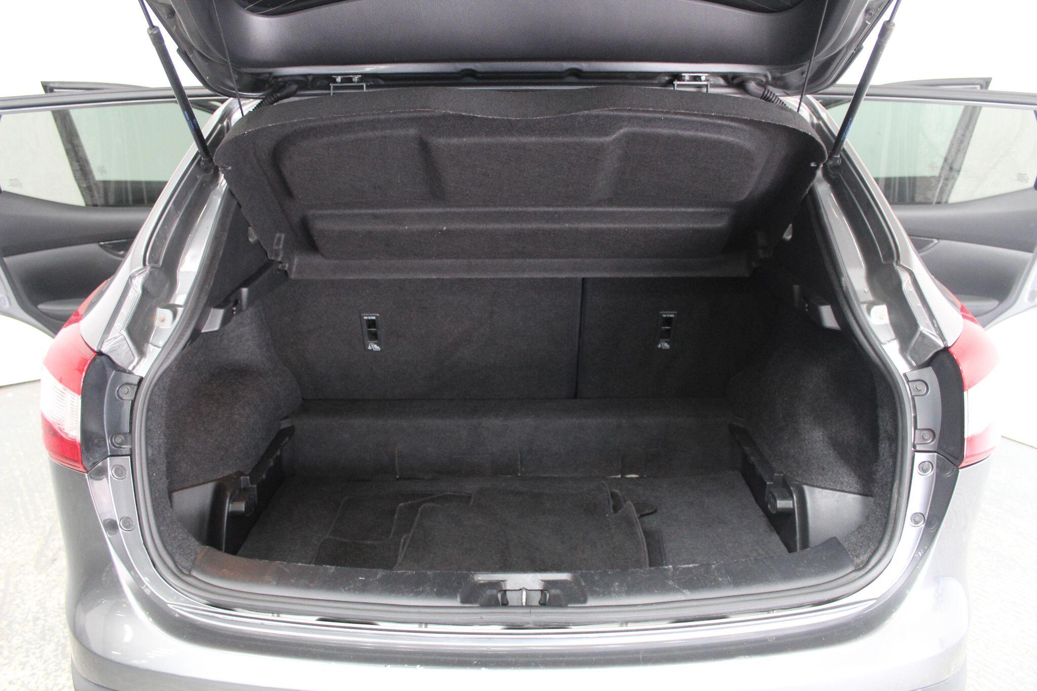Nissan Qashqai view 23