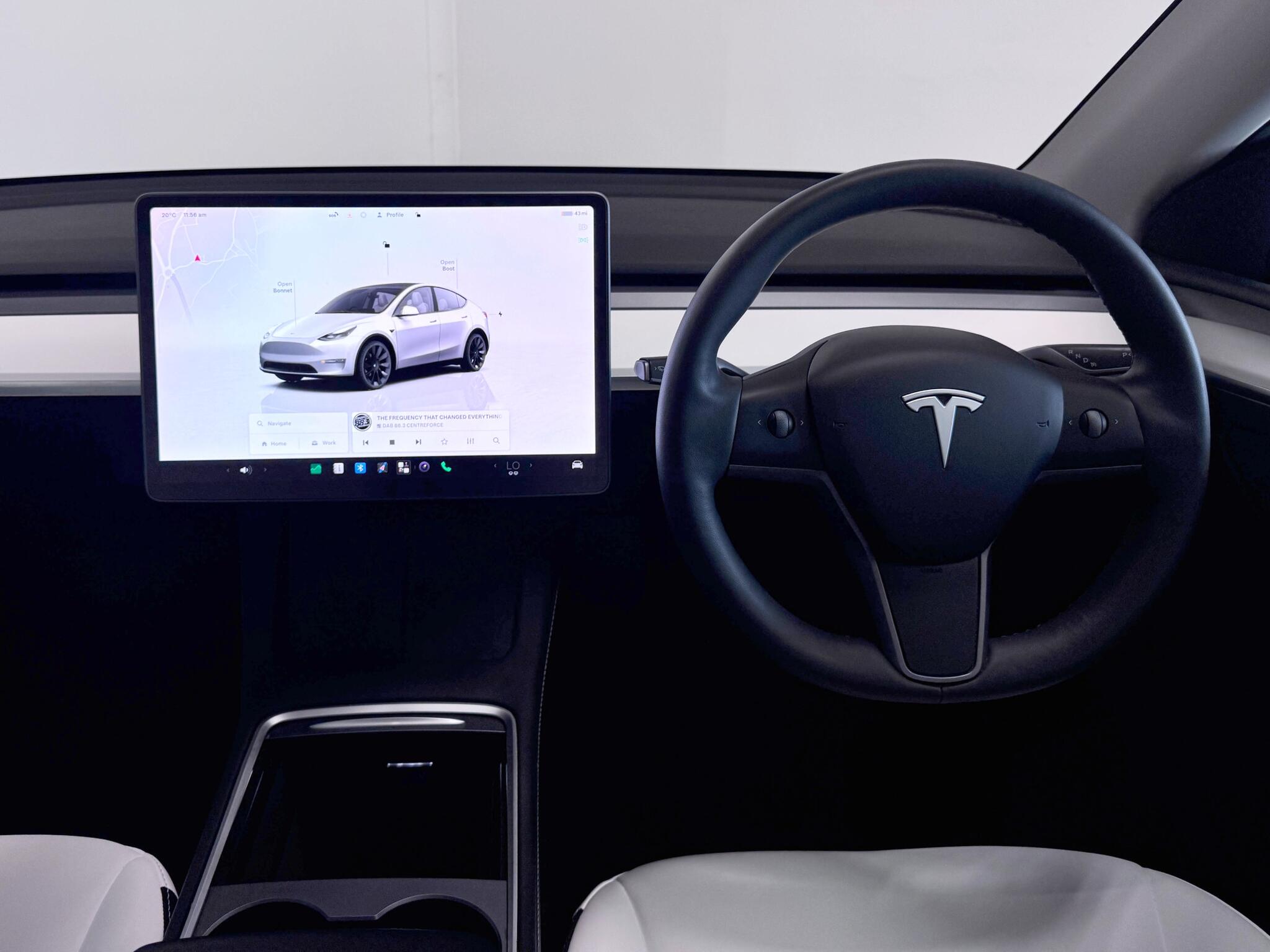 Tesla Model Y view 16