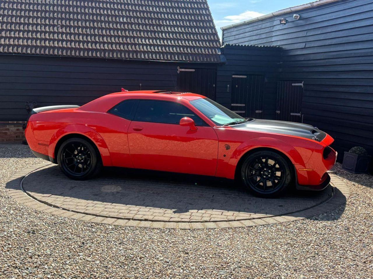 Dodge Challenger view 47