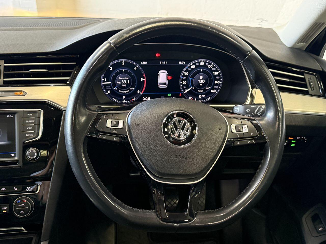 Volkswagen Passat view 36
