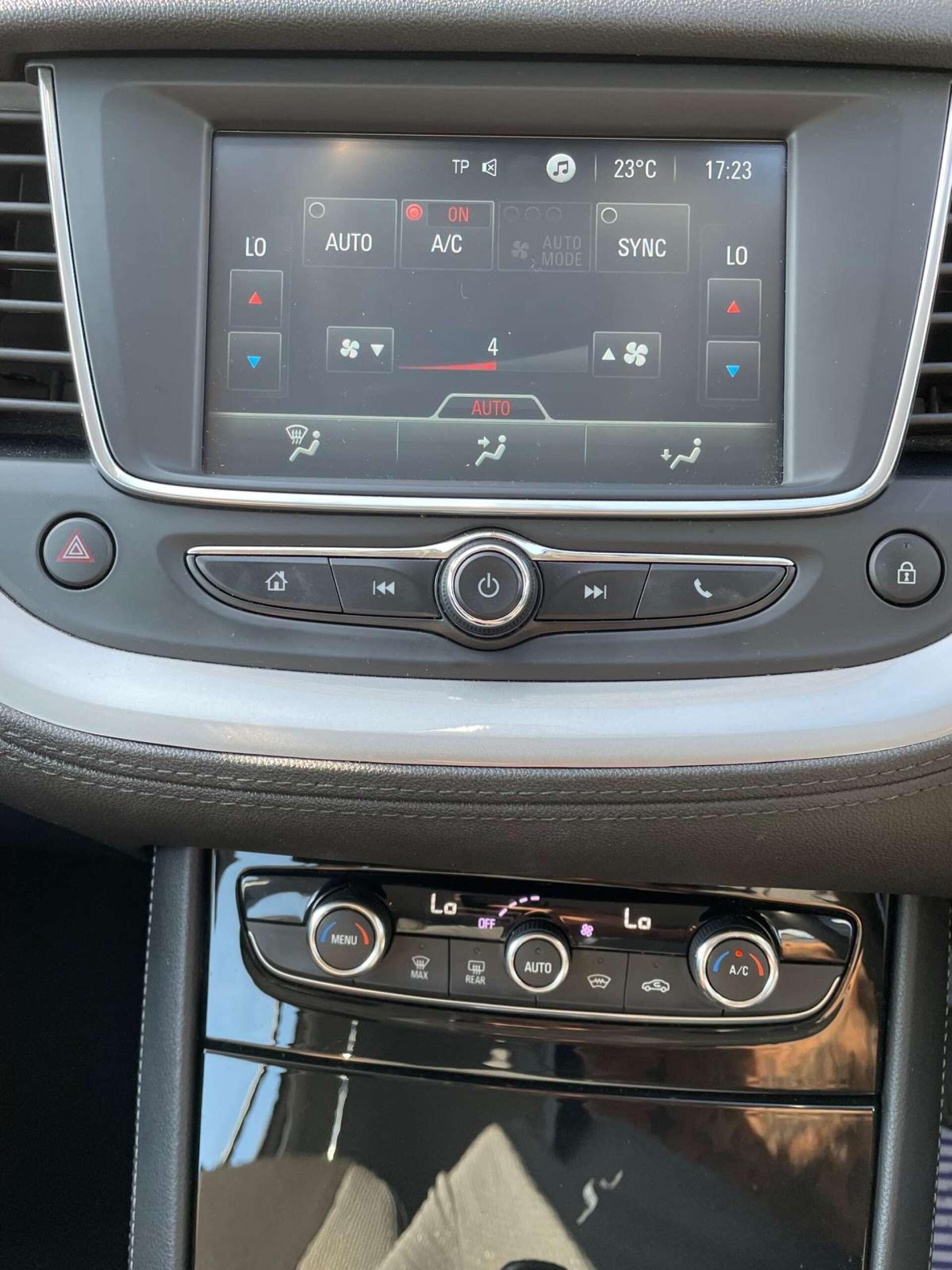 Vauxhall Grandland X view 20