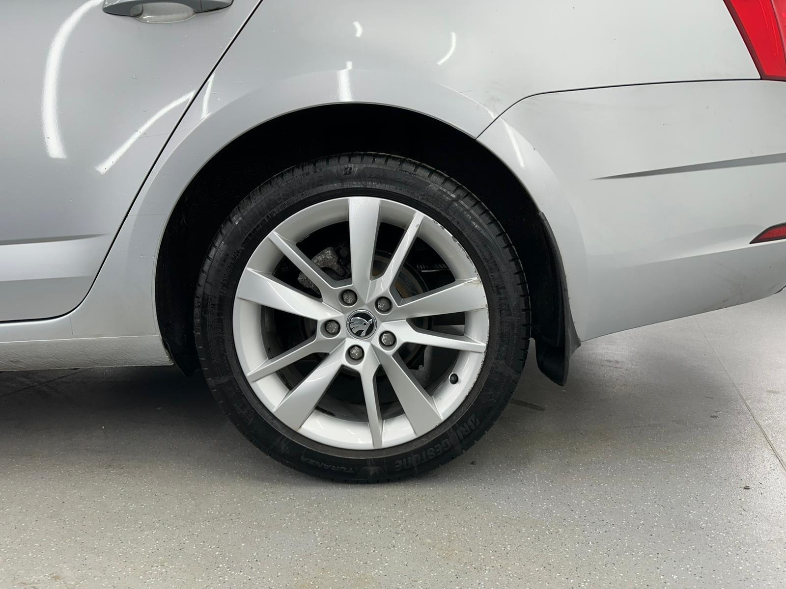 Skoda Octavia view 13