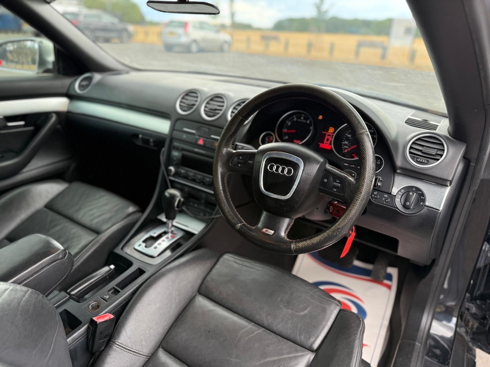 Audi A4 view 26