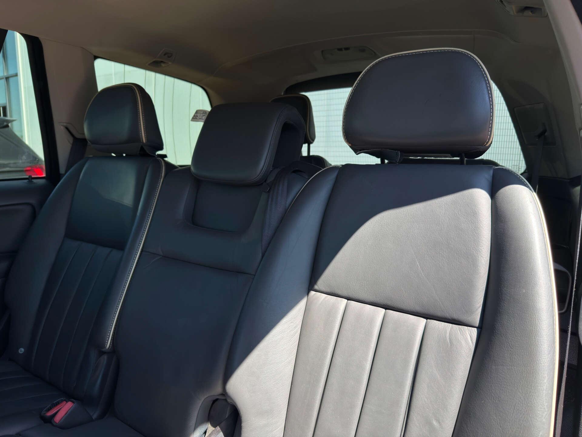 Volvo XC90 view 38