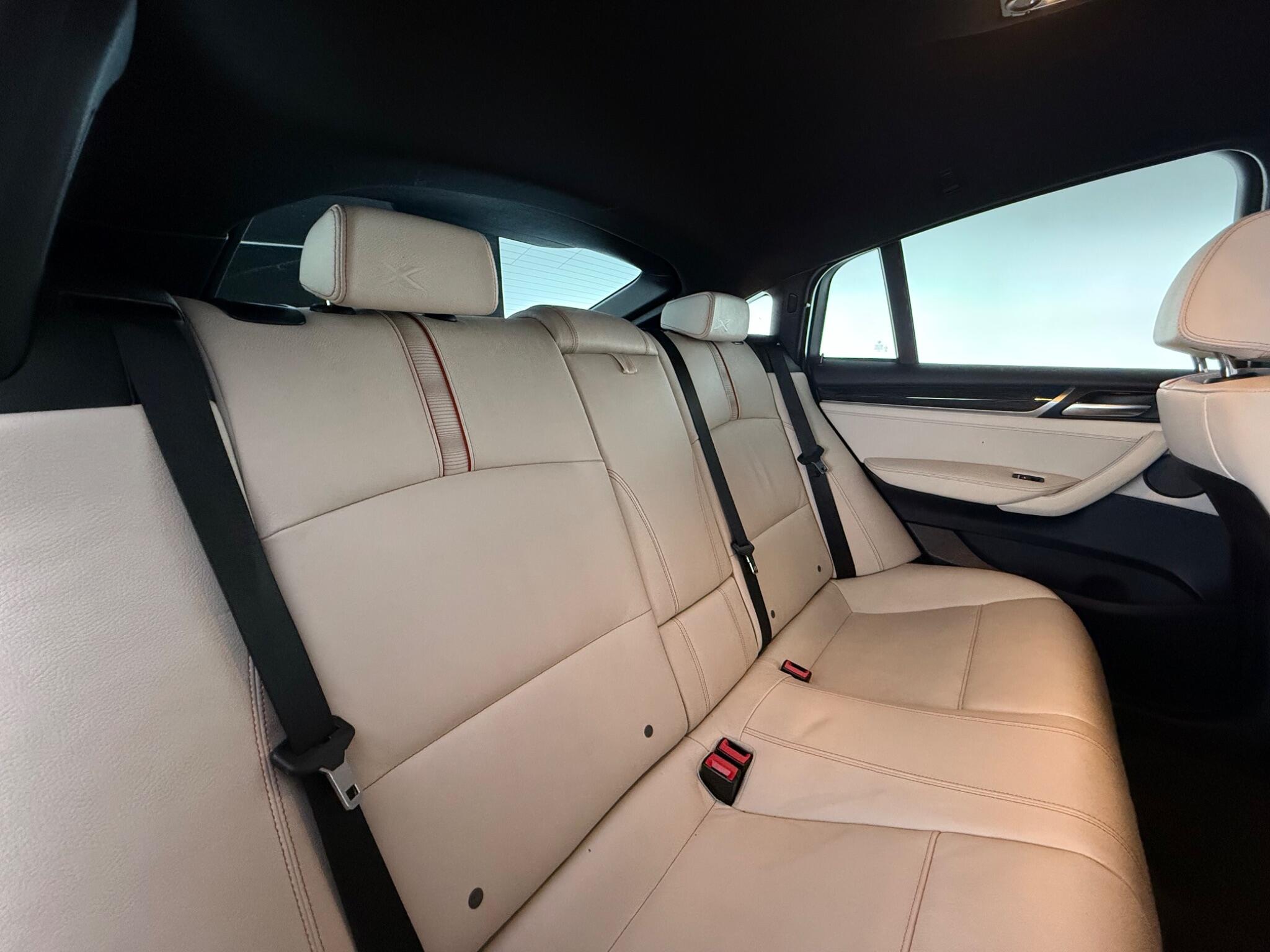 BMW X4 view 34