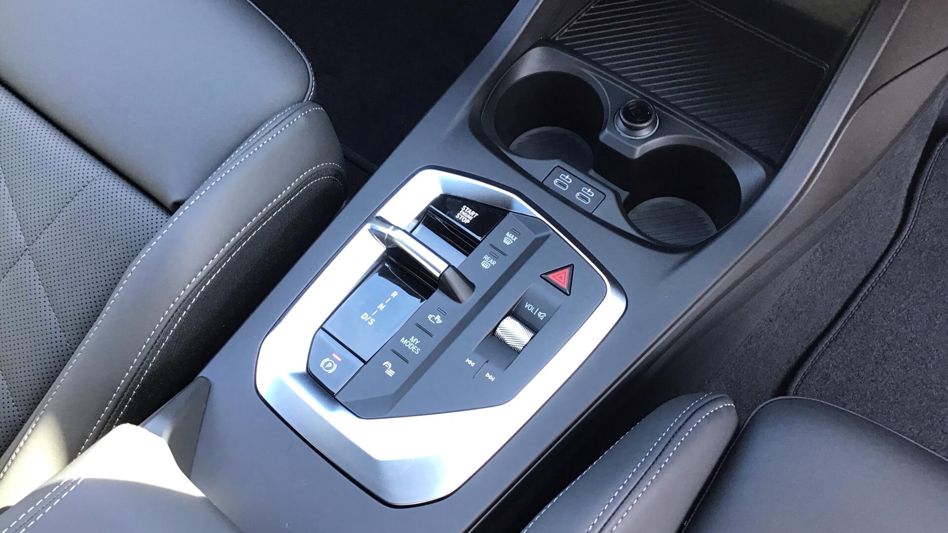 BMW 1 Series view 10