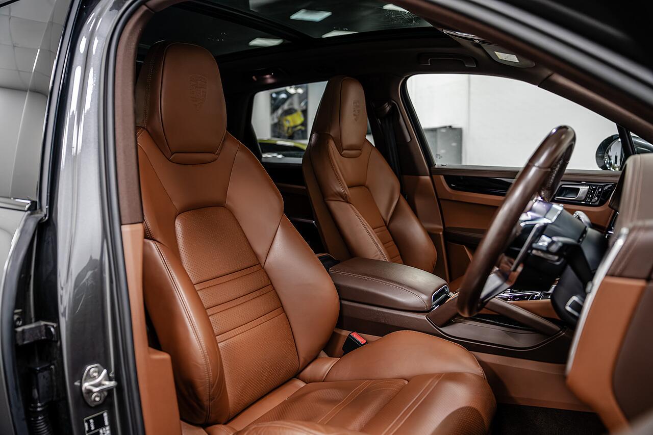 Porsche Cayenne view 2