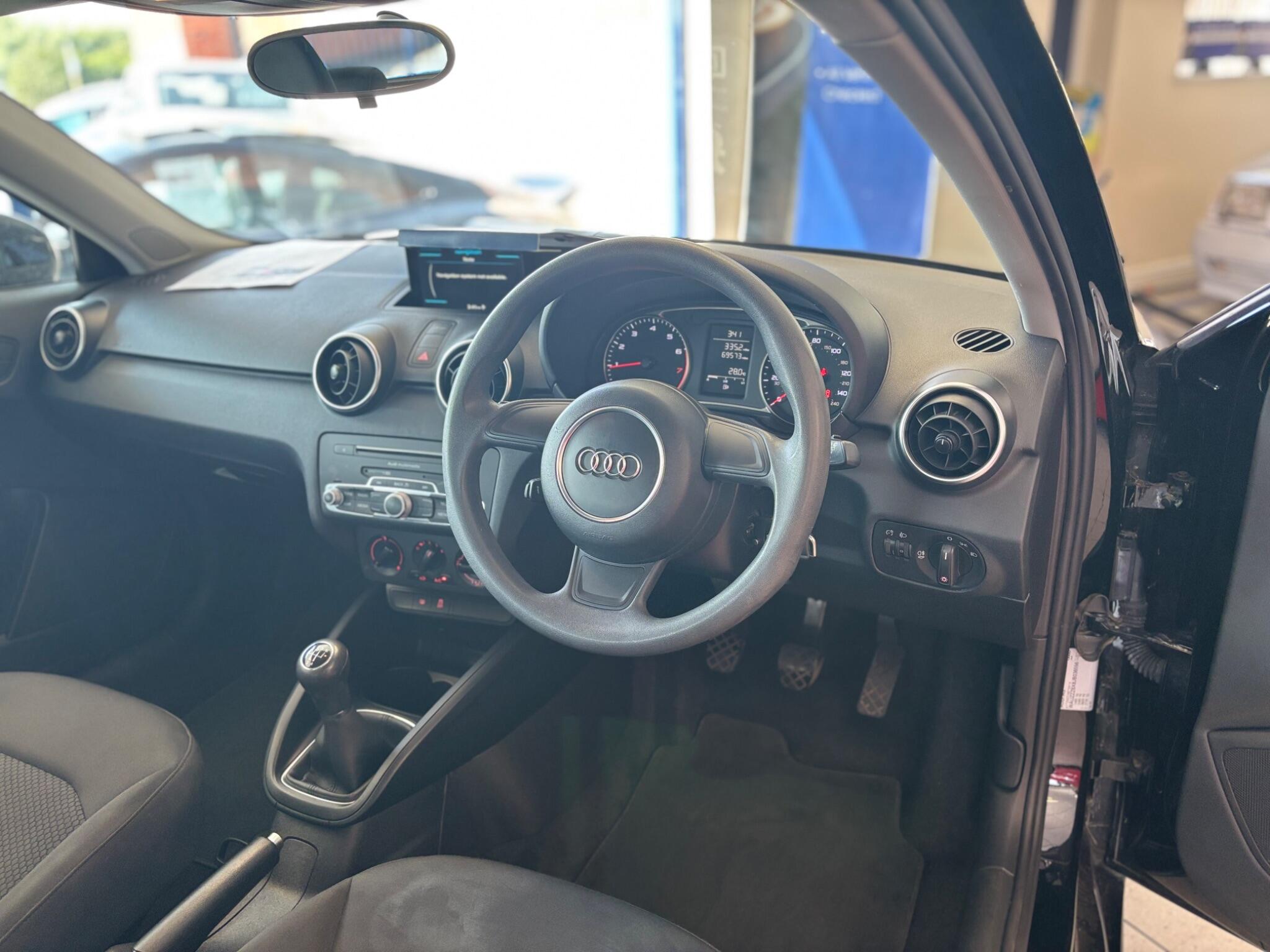 Audi A1 view 9