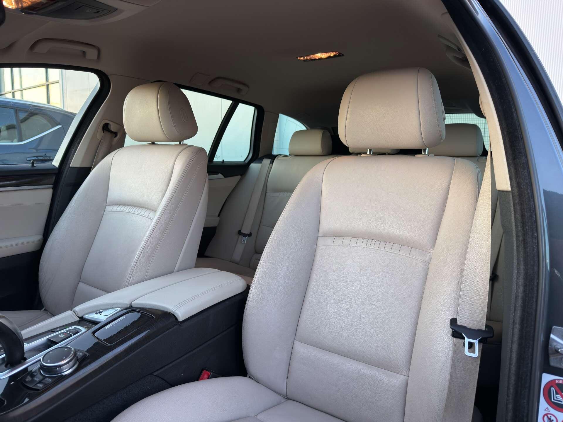 BMW 5 Series view 52
