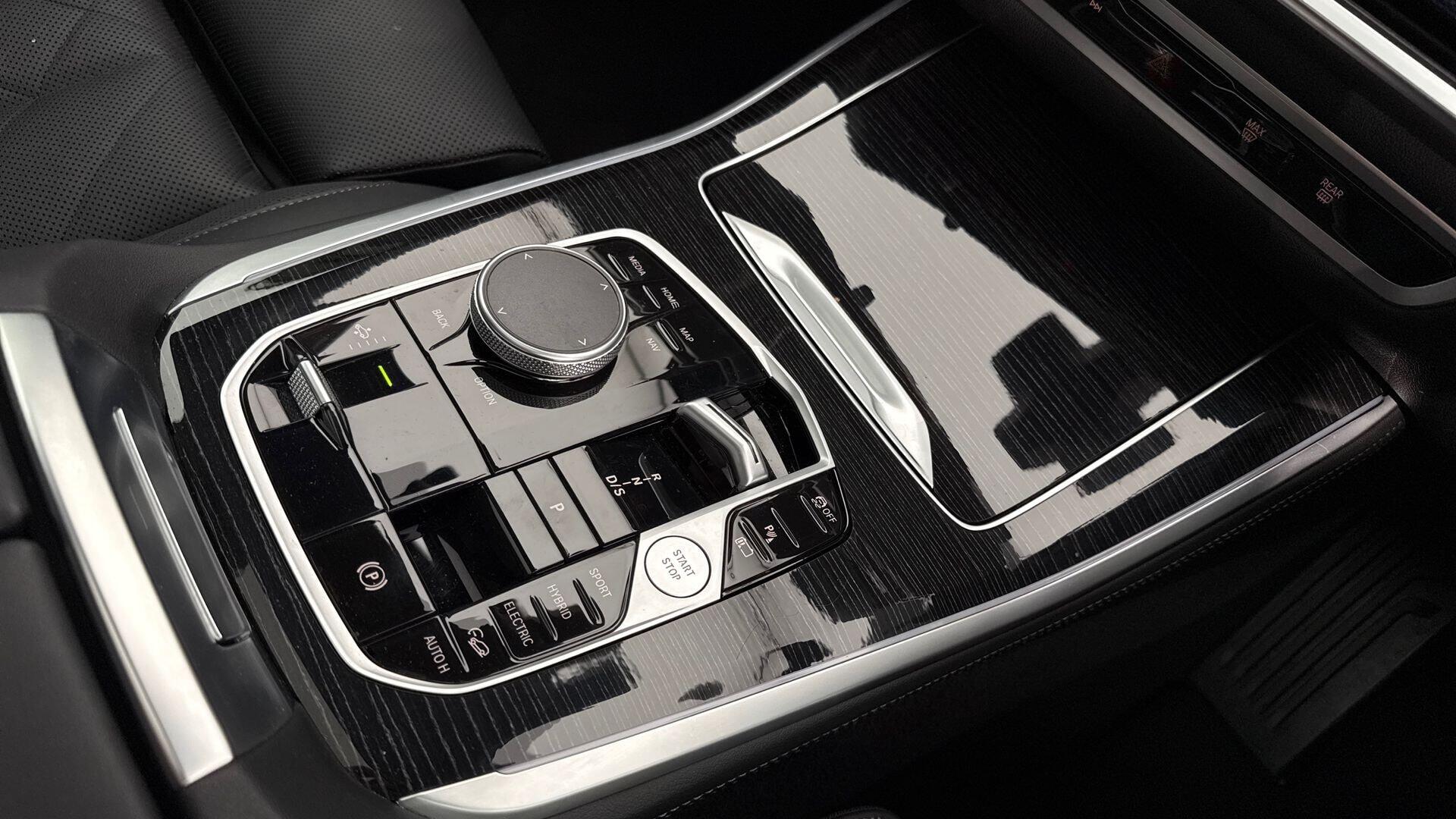 BMW X5 view 10