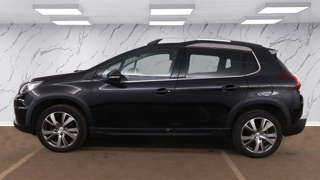 Peugeot 2008 view 9
