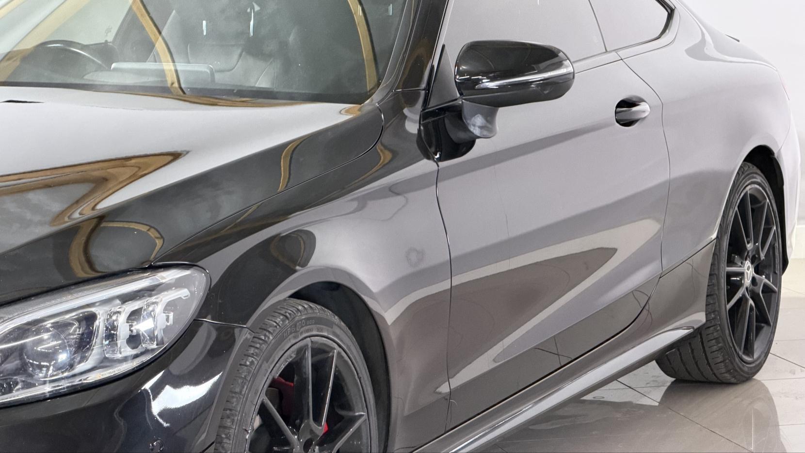 Mercedes-Benz C Class view 25