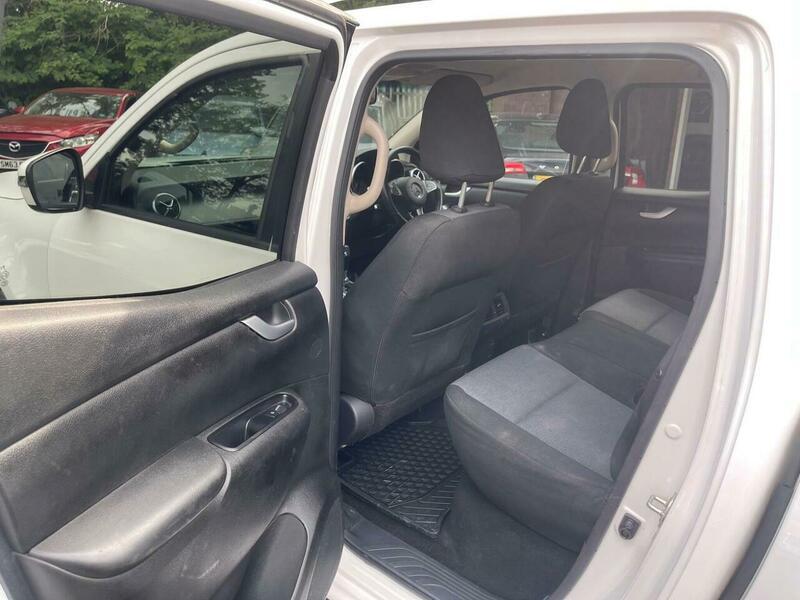 2019 Mercedes-Benz X Class 2.3 CDI Progressive Auto 4MATIC Euro 6 4dr • 72,145 miles image 29
