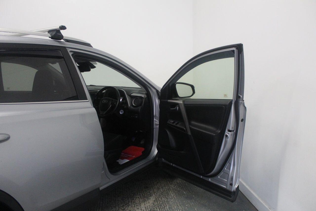 Toyota Rav4 view 25