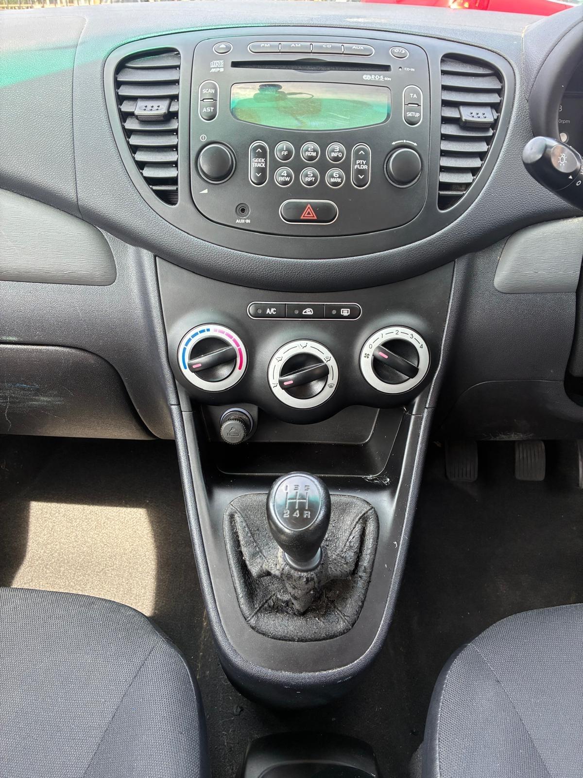Hyundai i10 view 22