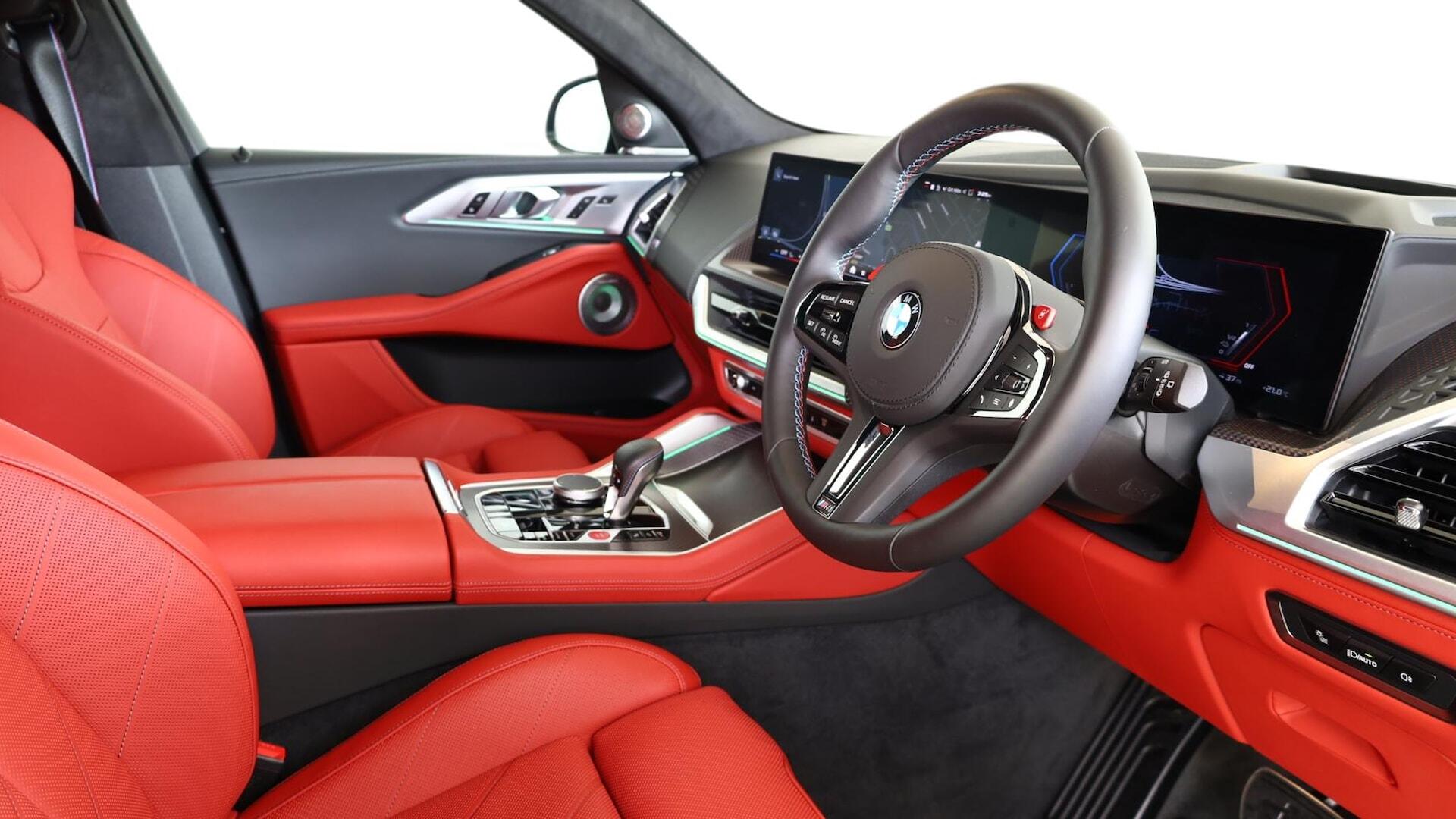 BMW XM view 6