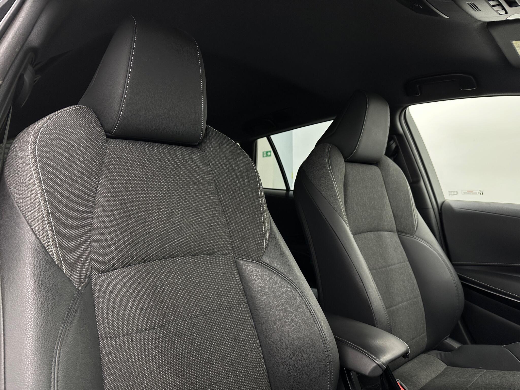 Toyota Corolla view 33