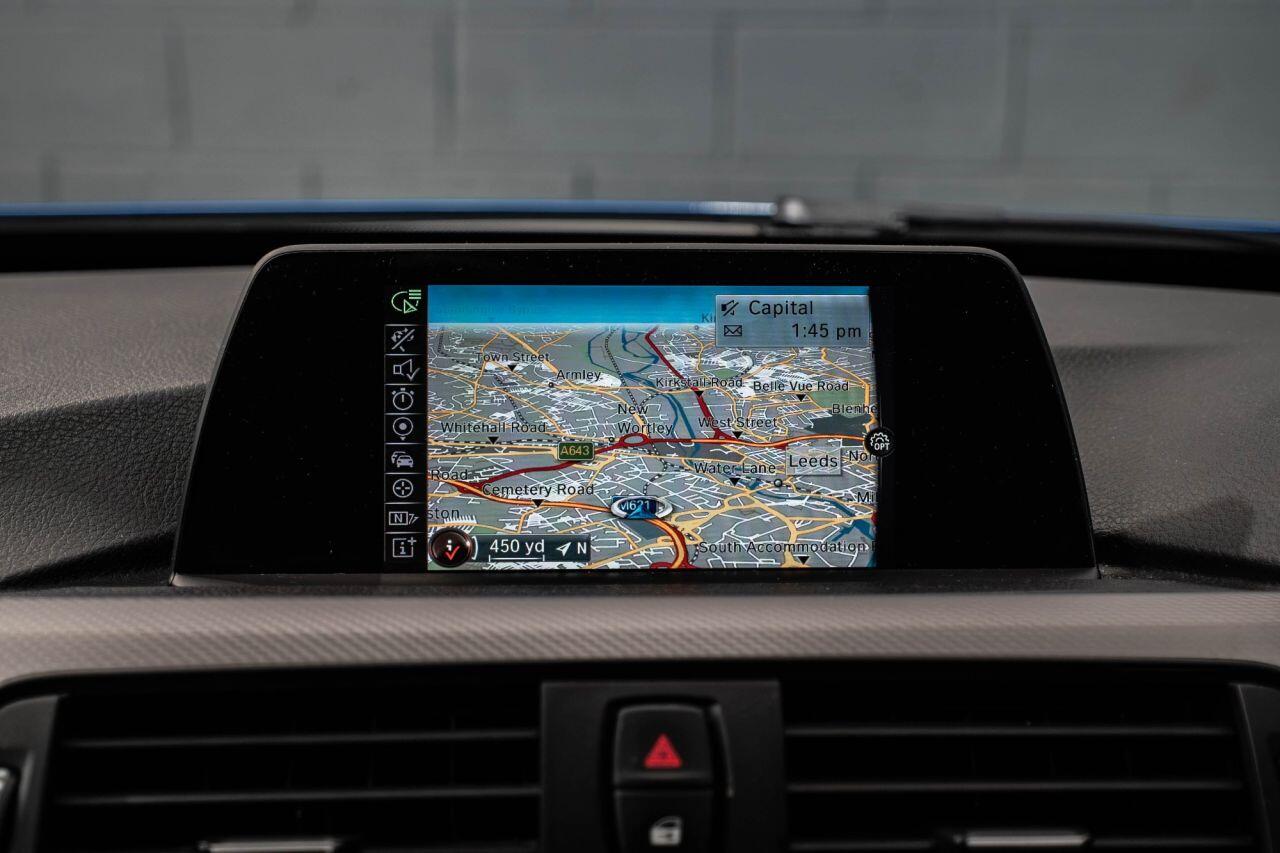 BMW 3 Series view 31